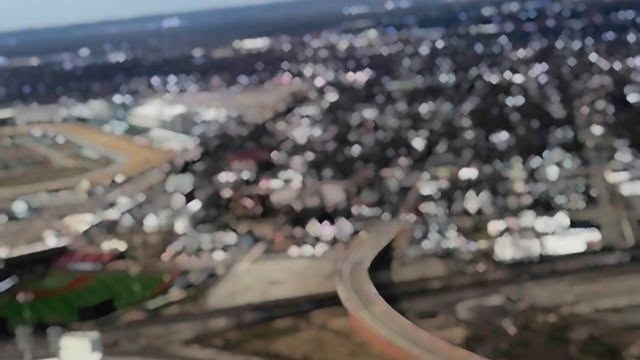 A microphone, a lineup of interesting topics, and a room full of passionate people—what more could you ask for at the @runningusa_org Industry Conference? It was a privilege to emcee, hear inspiring words from Tori Murden McClure, the first American to row solo across the Atlantic, and @mayorcraiggreenberg and connect with so many friends in the industry. I even got to introduce the Kentucky Derby’s official bugler for the Call to Post—such a cool moment! Big thanks to @jayholderruns @clemonsmichael and @leah.etling for the opportunity to be part of it all and to presenting sponsor @hakuapp