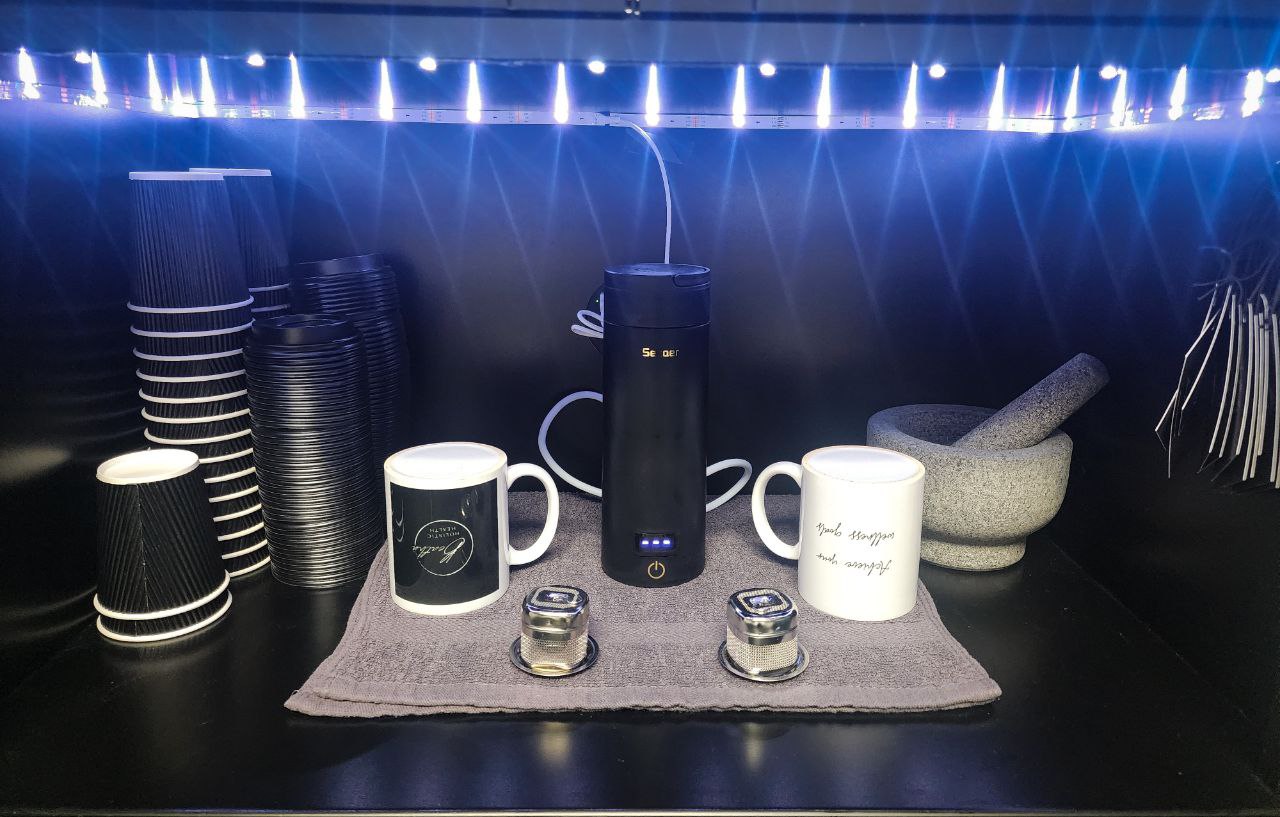 “Rainy days should be spent at home with a cup of tea and a good book.” – Bill Watterson, The Calvin and Hobbes Tenth Anniversary Book
Tea is both refreshing and medicinal. #tea #teatime #medicinalplants #medicinals #medicinalfood #medicinalplant