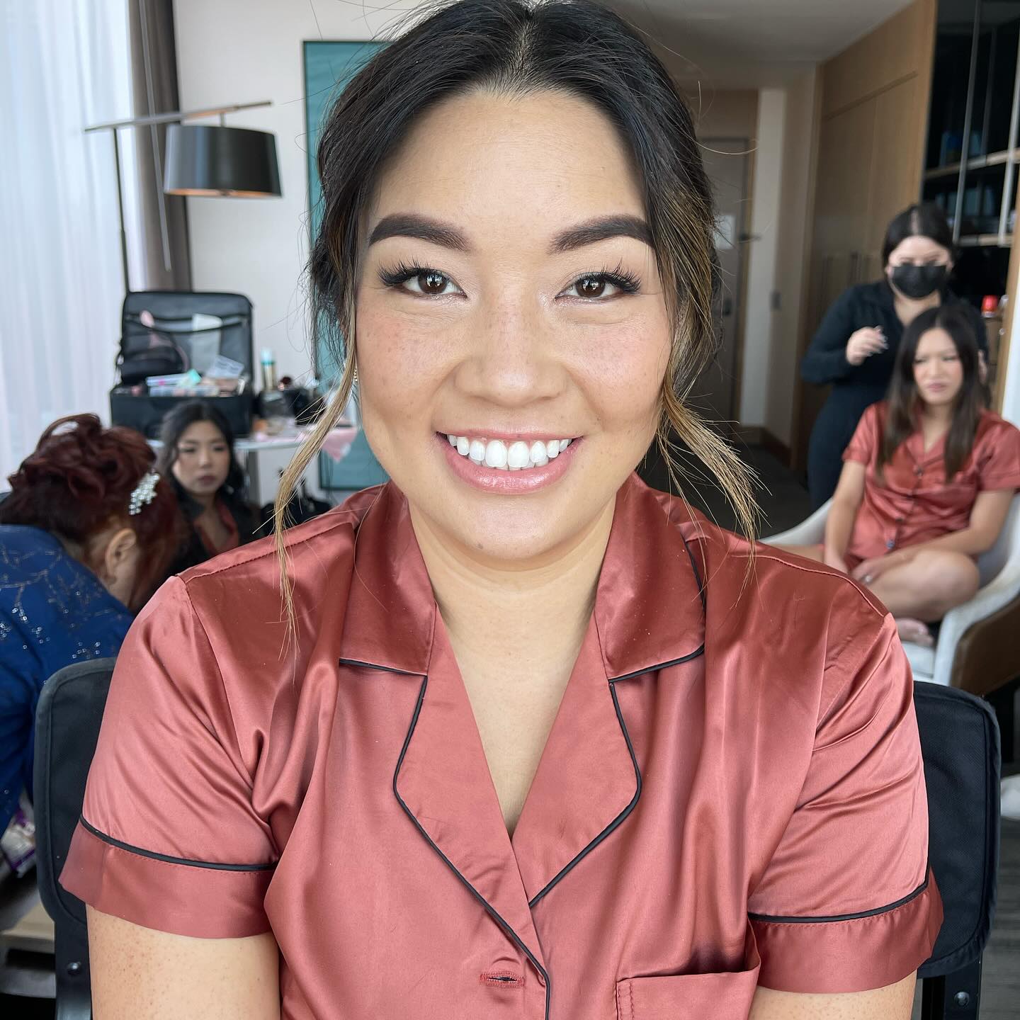 She said I’m all about my eyebrows and I like them dark! I also asked her please don’t make me cover your beautiful freckles and give me some! 🤭🥰🥰
.
.
.
Hair by @anniegiabeauty
.
.
#sessionsmakeup #bridesmaiddayof #weddingday #wedding #makeupartist #mua #losangelesweddings #makeup #makeupartistinlosangeles #dayofwedding #weddinghairandmakeup #dayofhairandmakeup #bigday #hairandmakeupinlosangeles #losangelesmakeupartist #bridesmaids #bridesmaid #bridesmaidsmakeup #makeupbridesmaids #losangeles #losangelescalifornia