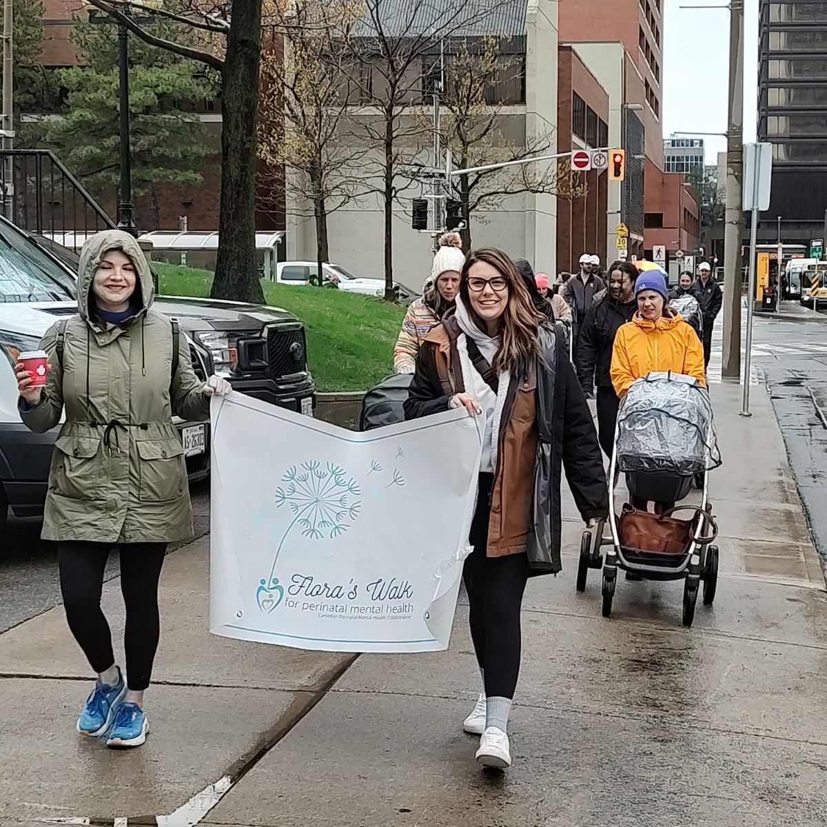 What an amazing day!!! 💚💙😊 THANK YOU to everyone who joined us on Flora's Walk today, despite the chilly weather!! BIG THANKS to our sponsors, to our guest speakers Dr. Benicio Frey, Andrea Bottosso and MPP Monique Taylor, AND to everyone who donation and walked! TOGETHER WE HAVE RAISED OVER $5,600 IN HAMILTON and OVER $100,000 nationwide for CPMHC!! 😮
THANK YOU HAMILTON!! Thanks for coming together as a city to show our support for every mom and parent in our community!! 💙💚💙💚💙 Already excited for next year...! 😉
