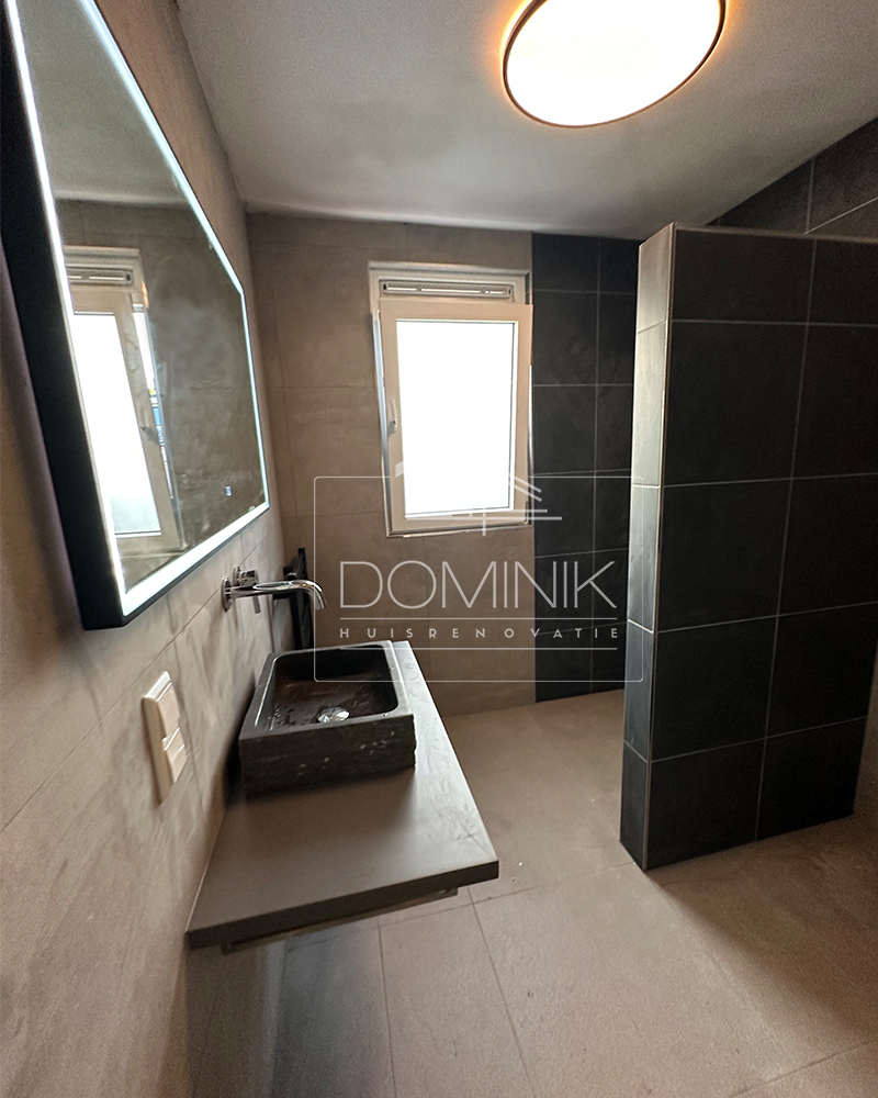 Badkamer Rotterdam
#luxurybathroom #bathroom #toilet #renovation #houserenovation #cozyhome #smartliving #luxurylifestyle #bathroomdesign #bathroomdecor #aannemer #amsterdam #denhaag #utrecht #rotterdam #glasswall #tiles #tilesdesign #mozaic #tileshower #grohe #stucwerk #tegels
#instalations #plumbing #contractor #renovation #reconstruction #zuidholland #completerenovation