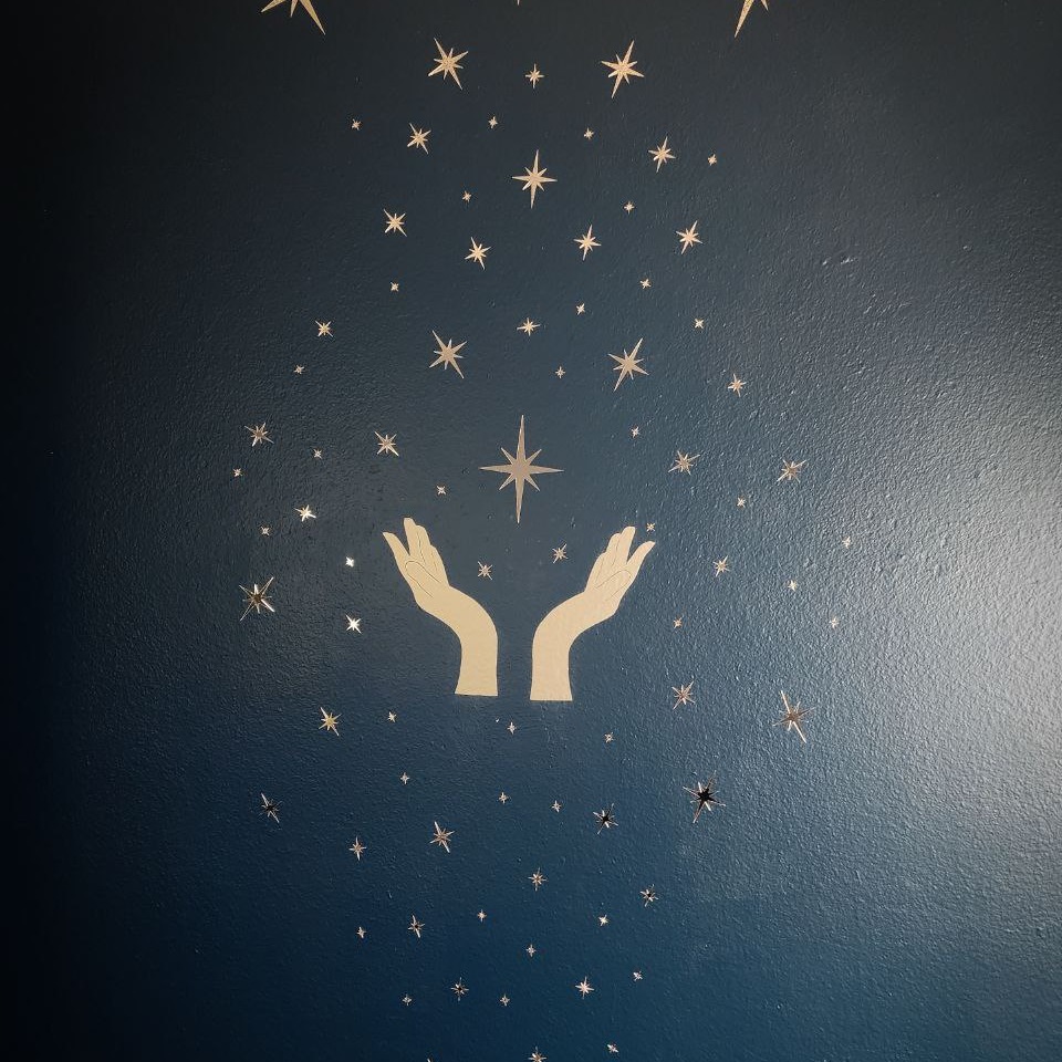 When you touch a body, you touch the whole person, the intellect, the spirit, and the emotions. - Jane Harrington
#healing #healingenergy #healingquotes #healinghands #healinghandsmassage #massage #massagelife #massagetime #massagetherapy #massagetherapist