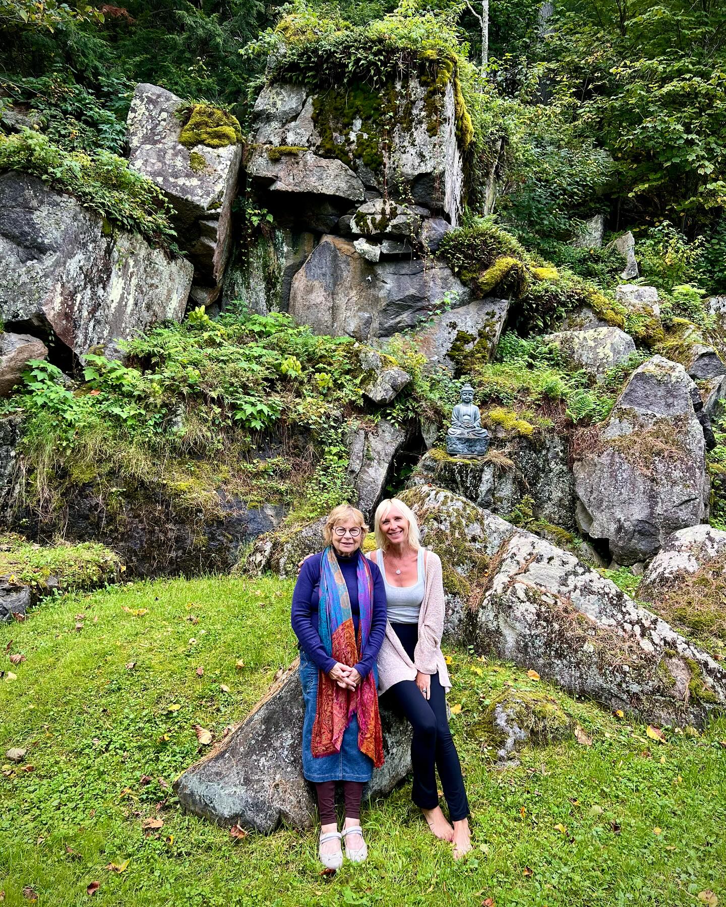 When you feel a soul connection with your Airbnb host & you know you were meant to cross paths with one another. ✨
#synchronicity
We shared deep conversation about trauma, energy work, what an honor it is to be facilitators of healing - especially in working with women, the importance of taking time for creative expression, the experience of being a Highly Sensitive human in the world, Mother Nature’s role in our wellbeing and the power of touch & heart connection 🙏🏻💛
This inspiring woman is an artist, a writer & a facilitator of healing and now a lifelong friend.
Kindred Spirits ✨