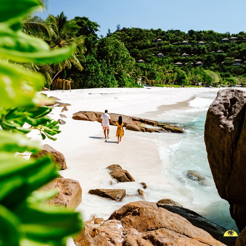 𝐋𝐞 𝐯𝐨𝐲𝐚𝐠𝐞 𝐝𝐞 𝐧𝐨𝐜𝐞𝐬 𝐩𝐚𝐫𝐟𝐚𝐢𝐭 ? 𝐎𝐧 𝐬'𝐞𝐧 𝐨𝐜𝐜𝐮𝐩𝐞 !
Dites nous ce qui vous ferait rêver, on s'occupe du reste.
Des plages paradisiaques aux aventures exotiques, nous organisons des voyages pour tous les goûts. Tout est possible ! ✨
Romontours est là pour vous organiser une lune de miel inoubliable. Détendez vous, on s'occupe de tout : vol, hébergement, activités... et même des imprévus !
Contactez nous pour une lune de miel inoubliable !
#Romontours #VoyageDeNoces #LuneDeMiel #Amour #VoyageSurMesure #Humour #VoyageSansStress #romontregion #fribourgregion