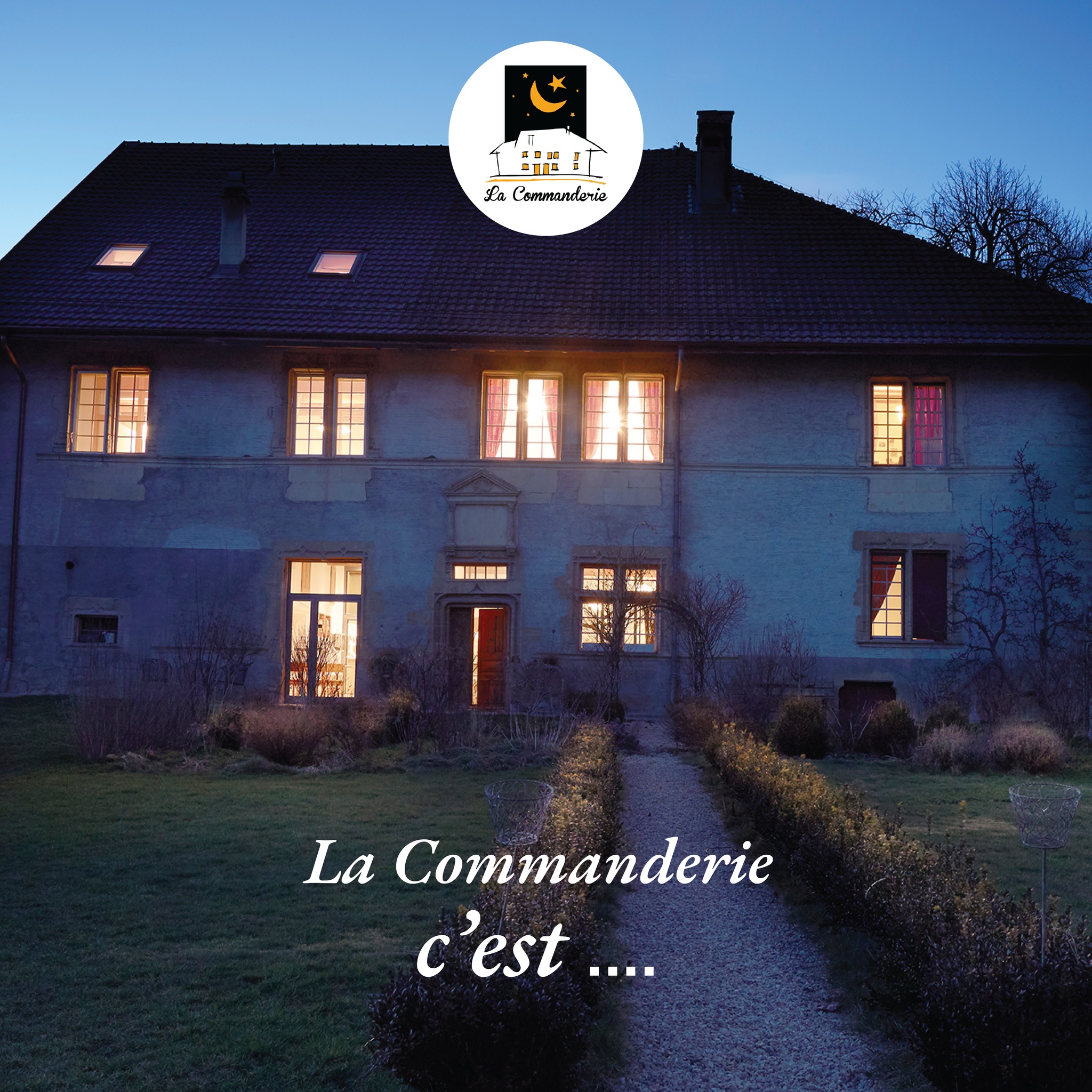 Vous cherchez un endroit calme pour vous reposer pendant un séjour business ou peut-être une source de détente pour vous retrouver en couple ? Ne cherchez pas plus loin !
La Commanderie vous propose un accueil chaleureux dans une oasis tranquille avec des chambres spacieuses et décorées avec goût ainsi qu'un délicieux petit-déjeuner composé de produits locaux pour bien commencer votre journée ! 😋🌳
Cet endroit magique est situé dans le village de La Chaux à moins de 20 minutes de la magnifique Vallée de Joux ou de Morges au bord du Lac Léman !
Réservez votre séjour sans plus tarder au +41 79 843 74 78 ou par mail à info@lacommanderie.ch !
Nous nous réjouissons de vous accueillir ! 😊
#lacommanderie #cossonay #lachaux #bnb #sejourensuisse #détente #tourisme