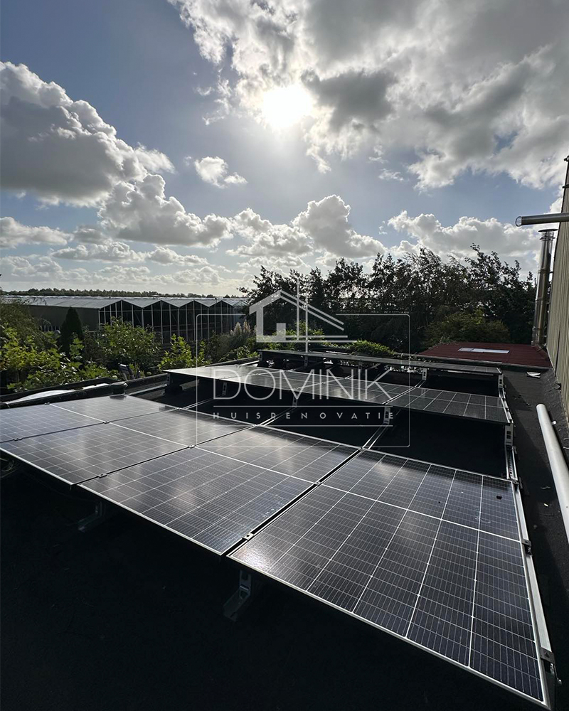 Zonnepanelen binnen een dag ! #zonnepanelen #groeneenergie #holland #renovation #huisrenovatie #aannemer #amsterdam #denhaag #utrecht #rotterdam #zuidholland #contractor #completerenovatie