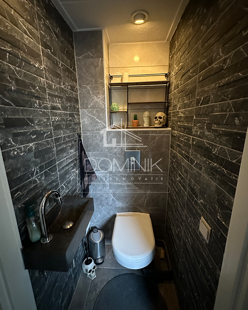 Dark mode !
#luxurybathroom #bathroom #toilet #renovation #houserenovation #cozyhome #smartliving #luxurylifestyle #bathroomdesign #bathroomdecor #aannemer #amsterdam #denhaag #utrecht #rotterdam #glasswall #tiles #tilesdesign #mozaic #tileshower #grohe #completerenovation#stucwerk #tegels
#instalations #plumbing #contractor #renovation #reconstruction #zuidholland #completerenovation