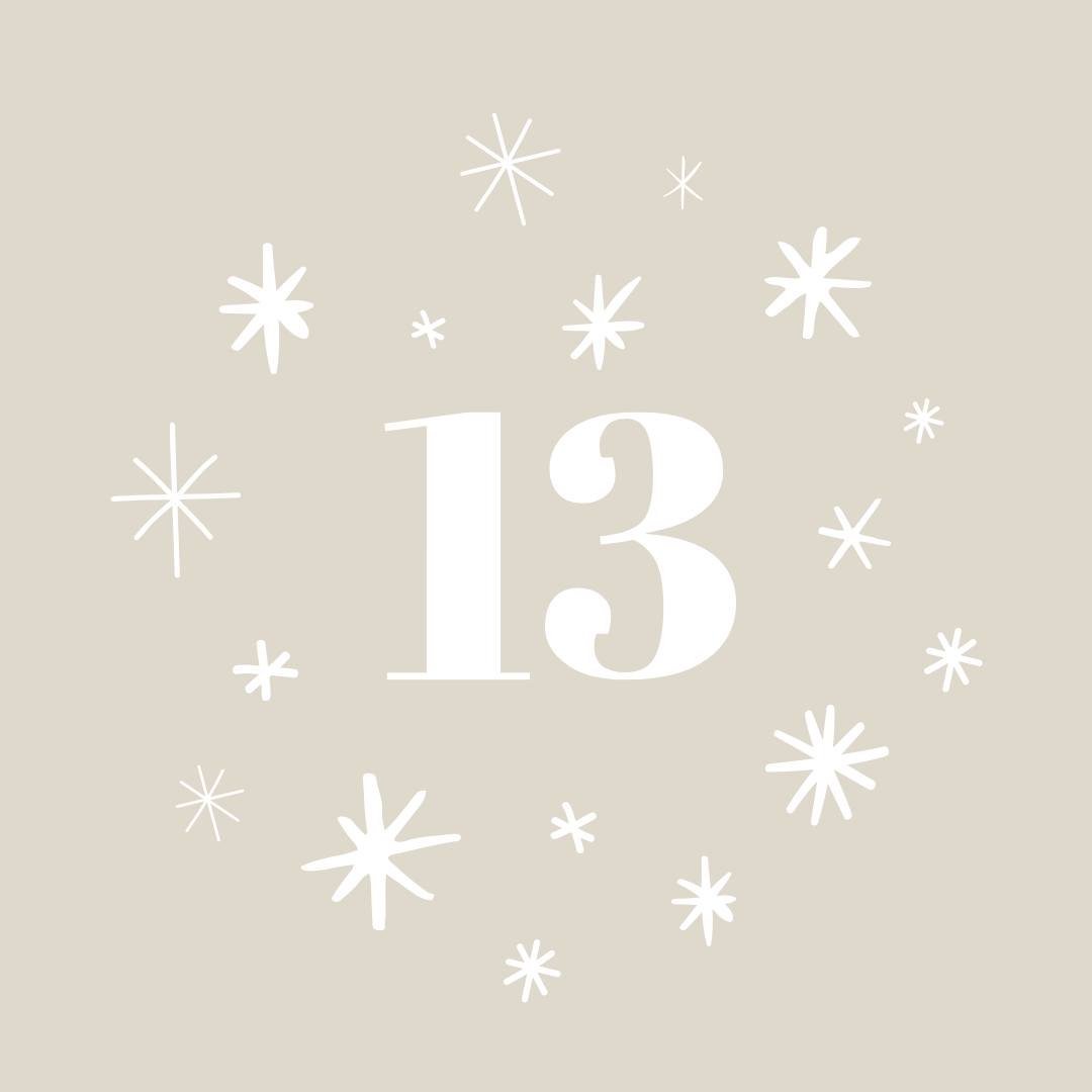 Behind Door No 13 we have eco-friendly soy candles made from repurposed glass bottles from local wineries, distilleries and breweries to light up any space from @fenixcandleco
Shop locally this Christmas at Artisan's Alley 17 Main Street.
#mainstreetmornington #shoplocal #supportlocal #mornington #morningtonpeninsula #australianmade