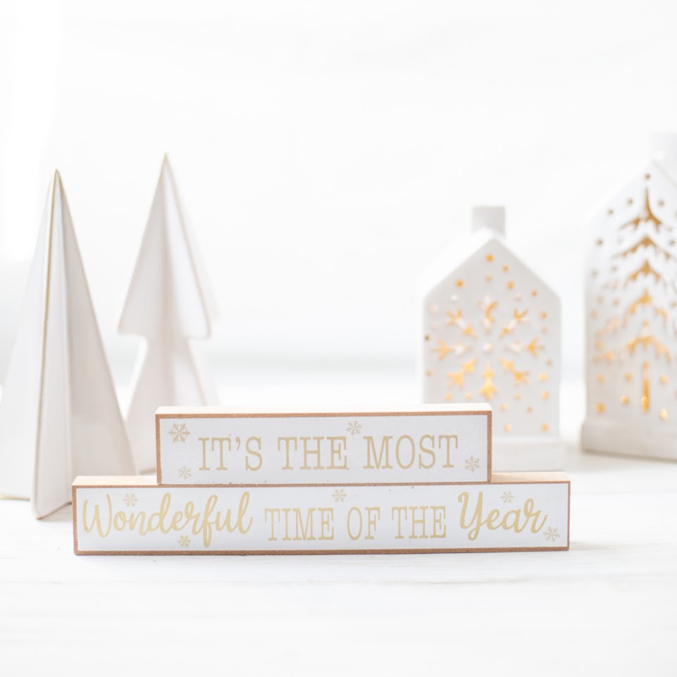 It's the most wonderful time of the year! 🎄
We are getting ready for the holidays and finalizing our
clients Christmas campaigns.
This is definitely one of the most busiest months for us.
How about you?
Photo from @pixelfix_photo stock photo collection and
styled by the wonderful @heathersallydesign 😍
.
.
#christmasiscomingsoon #christmasiscomingtotown
#christmasiscoming🎄🎁⛄🎅 #hellodecember
#hellodecember❄️ #marketingphotography
#marketingphotographer #stockphotography
#stockphotographer #christmasphoto #christmasphotos
#christmasphotography #holidaycampaign
#markhambusiness #markhamontario
#torontobusinesses #torontobusinesswomen