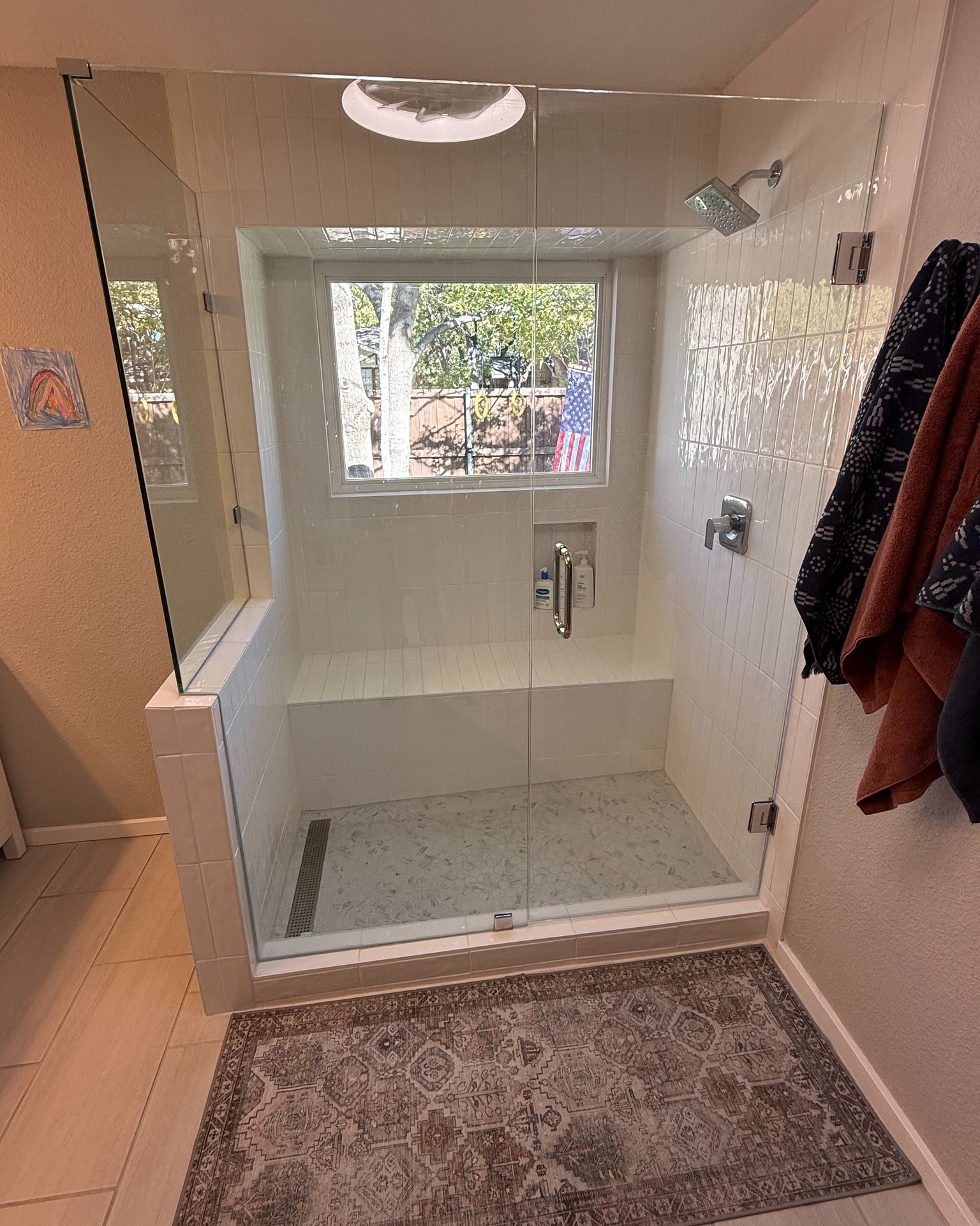 We've just completed a stunning master shower retile, including new tile, a sleek niche, a comfortable bench, and elegant frameless glass.
#OikosContracting #ShowerRenovation #LuxuryBathroom #MasterShowerRefresh