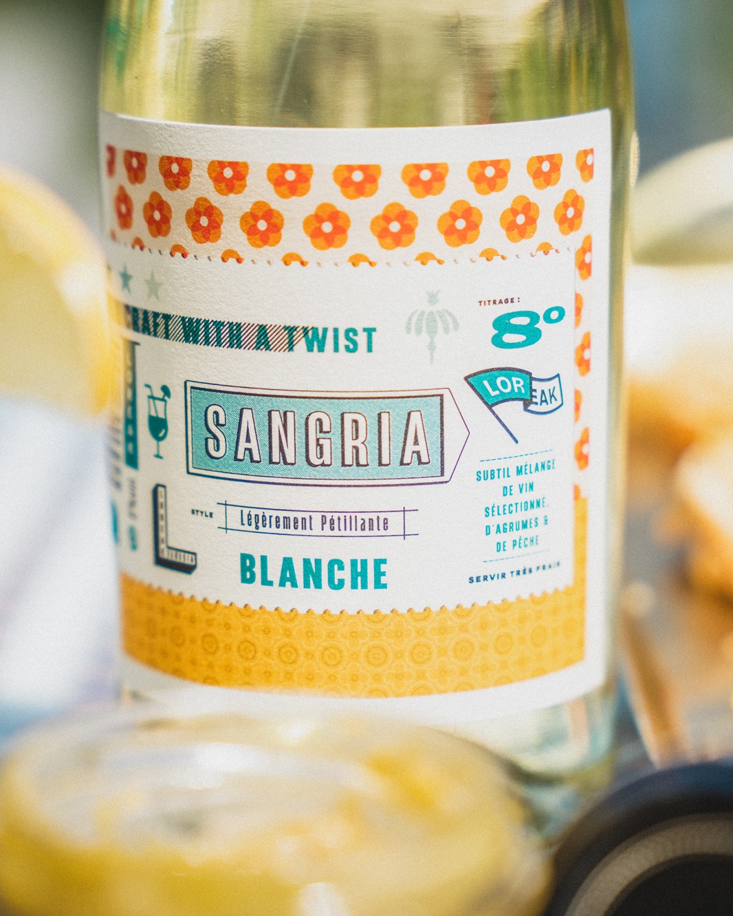 Faites pétiller vos fêtes de fin d'année avec la sangria Loreak ! ✨
L'abus d'alcool est dangereux pour la santé. À consommer avec modération.