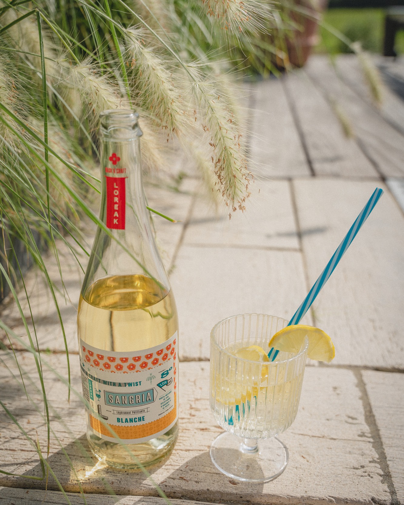 Un verre de Loreak, notre sangria pétillante blanche, et c’est l’été toute l’année ! ☀️
L'abus d'alcool est dangereux pour la santé. A consommer avec modération.