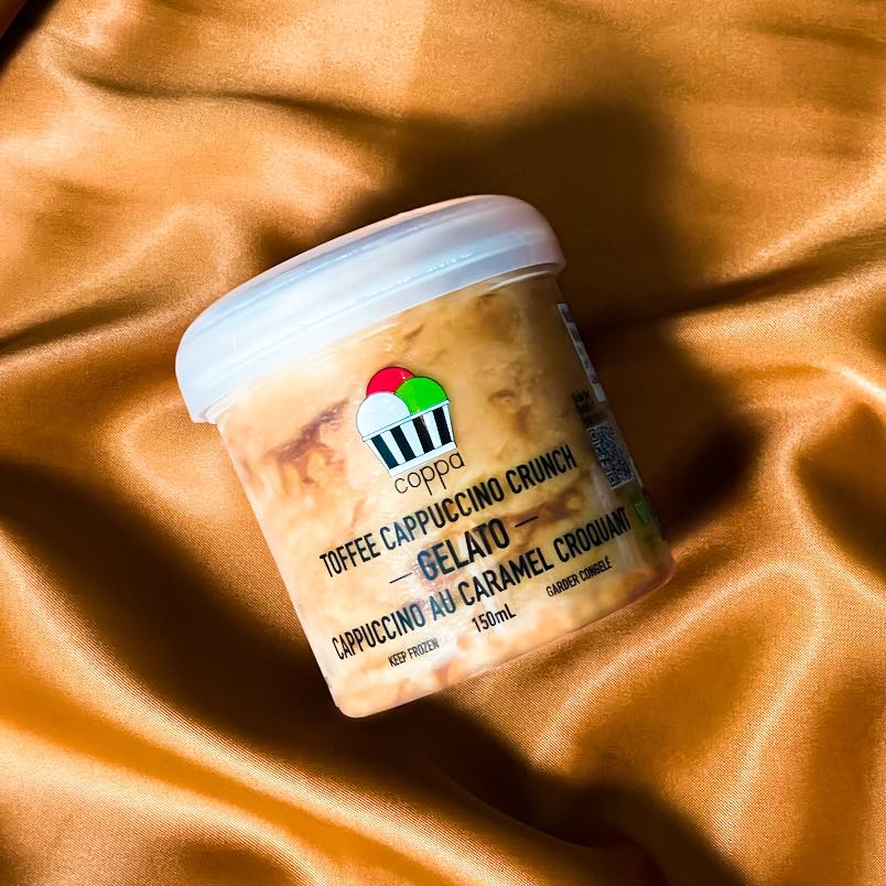 Happy Wednesday Coppa Fam! 🎉✨You've made it halfway through the week, and we're here to add that extra spring to your step! Our delightful Toffee Cappuccino Crunch is the ultimate midweek treat that will make your taste buds do the happy dance! ☕️💥Packed with the perfect blend of creamy cappuccino goodness, a sprinkle of Skor bits, and a ripple of toffee magic, it's the motivation you need to finish of the week right!
#LondonOn #SupportSmallBuisness #EatLocal #ldnont #SobeysLookForLocal #Foodstagram #Foodie #FoodInspo #TheCoppa #ASmileInEveryCup #Sorbet #LondonOnEats #OntarioMade #Happy #Smiles #ShopLocal #Gelato