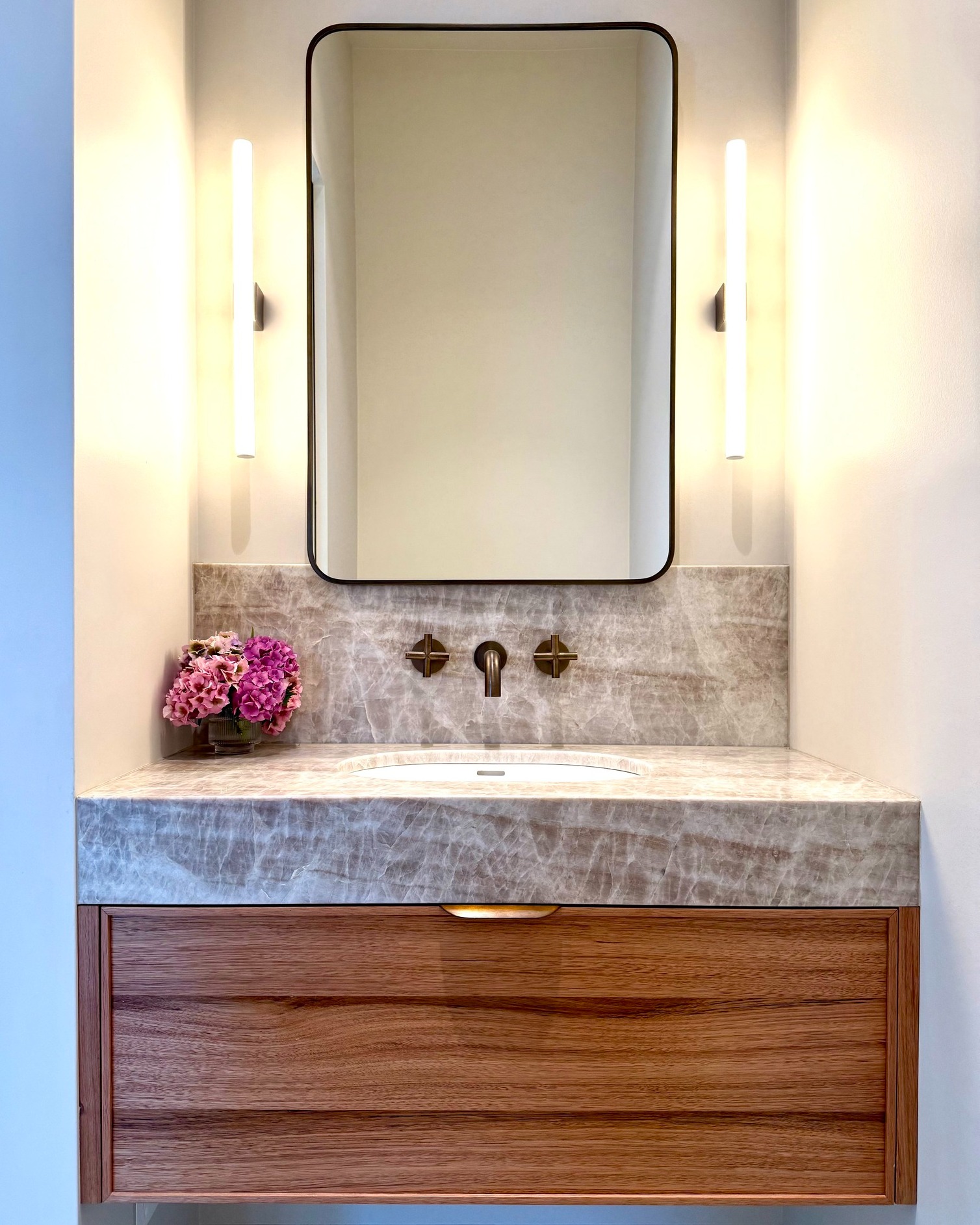 Here’s some weekend inspiration for revitalising your wet areas!
Take a look at a recently completed powder room in Woodend.
It might spark some ideas for your own space.
If you’re considering updating your bathroom or building a new home, we’re here to assist with all aspects of plumbing—from initial planning to final touches.
Contact us for an obligation-free quote!
Tapware and Mirror from @yabby.com.au
Stone @vstonebendigo
Wall lights from @beaconlighting
Cabinetry from @wouldwood.furniture
Plumbing installed by us @promacplumbing.roofing
#WeekendInspiration #BathroomRenovation #PowderRoom #HomeImprovement #PlumbingServices #ObligationFreeQuote #Woodend #RevitalizeYourSpace #macedonrangesplumber #woodendplumber