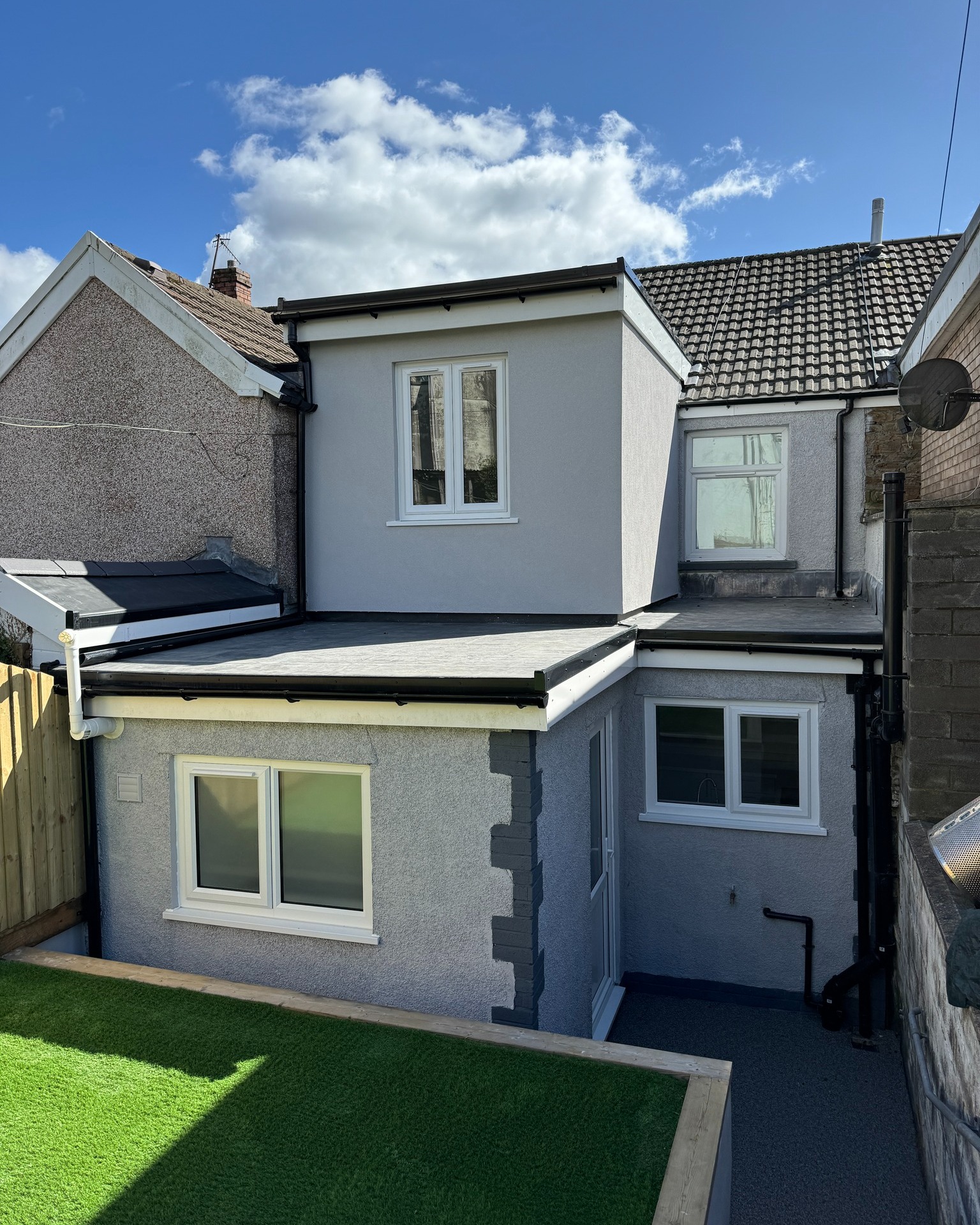 Thrilled to announce the completion of our rear extension and full refurbishment project! Another fantastic job by @derenovations, and a pleasure to work on this one to achieve an exceptional transformation. Look forward to the next project!!
Check out a couple of before-and-after photos showcasing the remarkable change and superb finish, perfect for showcasing to potential buyers!
#extensions #renovation #moderndesign #interiordesign #remodel #architecture #architecturedesign #planning #planningpermission #kitchen #kitchenrenovation #openplanliving #southwales #building #project #design #beforeandafter #homeimprovement #transformation
