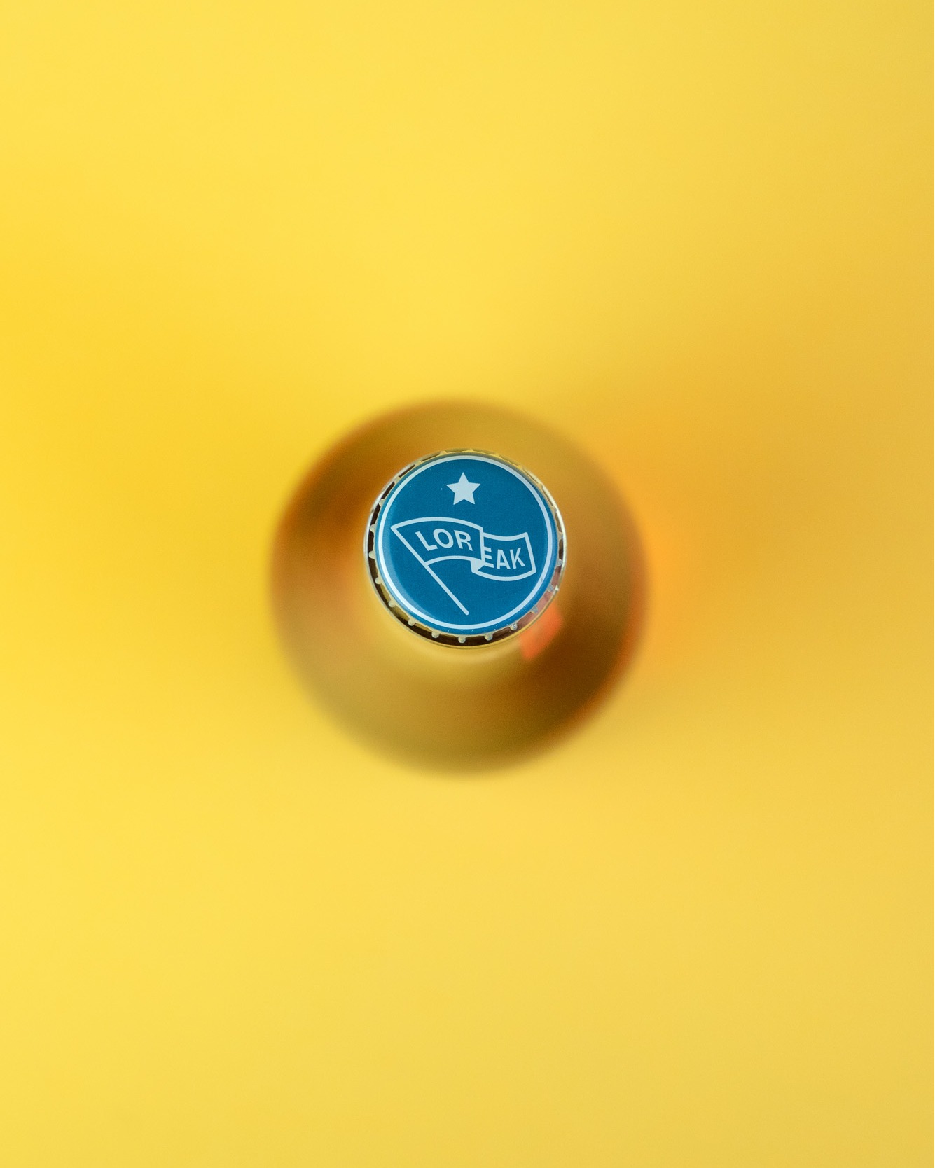 Découvrez Loreak Sangria Blanche !🌸
Plongez dans la fraîcheur de notre sangria blanche Loreak. Un mélange unique de saveurs fruitées, encapsulées pour un maximum de pétillance.
L'abus d'alcool est dangereux pour la santé. A consommer avec modération.