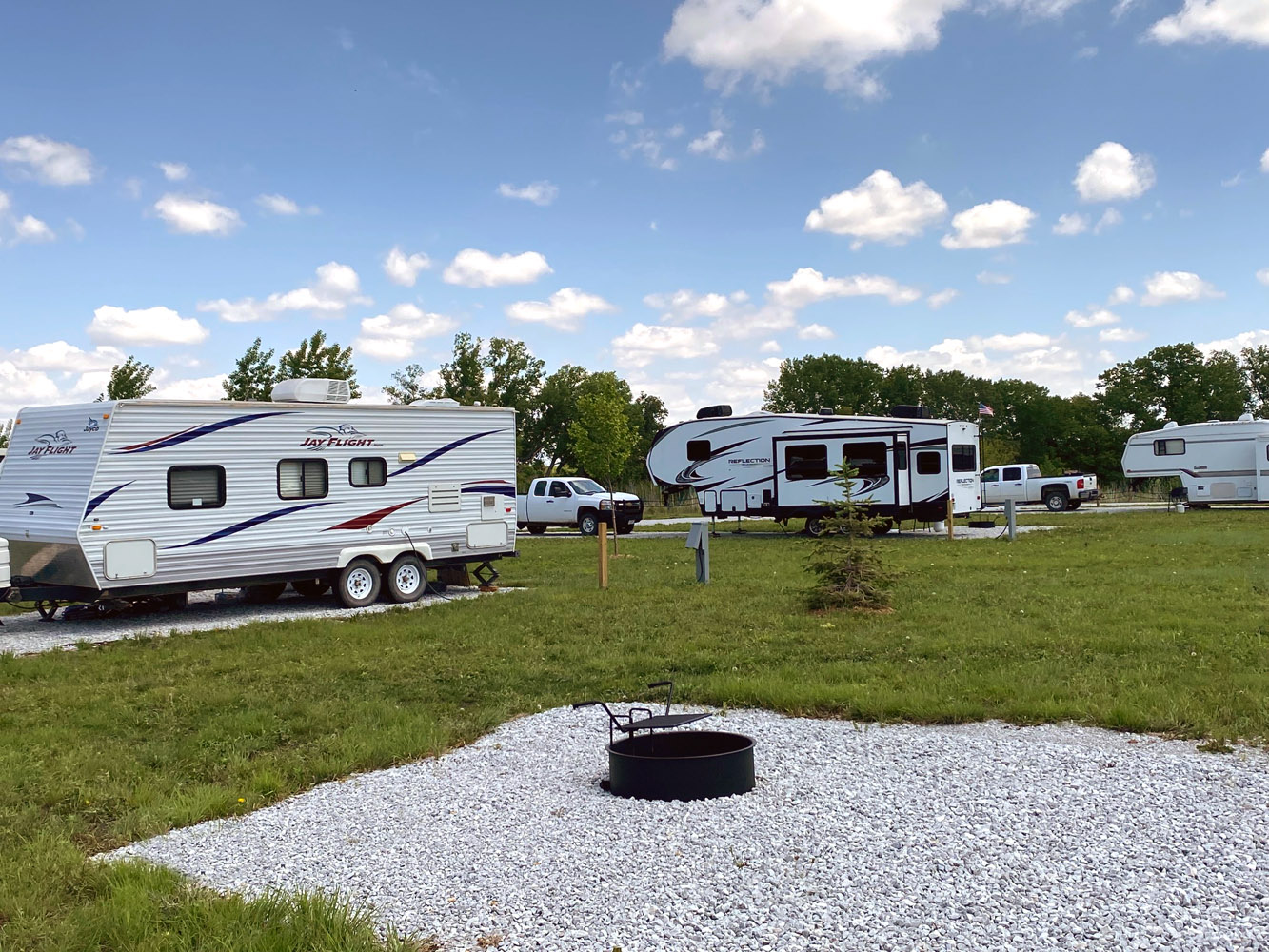 A big THANK YOU to everyone who spent their Memorial Day Weekend with us at Little Rivers Edge RV Park! We truly enjoyed having you here and hope you had a fantastic time.
Your support and presence made the weekend special, and we're grateful for the memories shared and the new friends made. We can't wait to see you again soon!
Safe travels and happy camping!