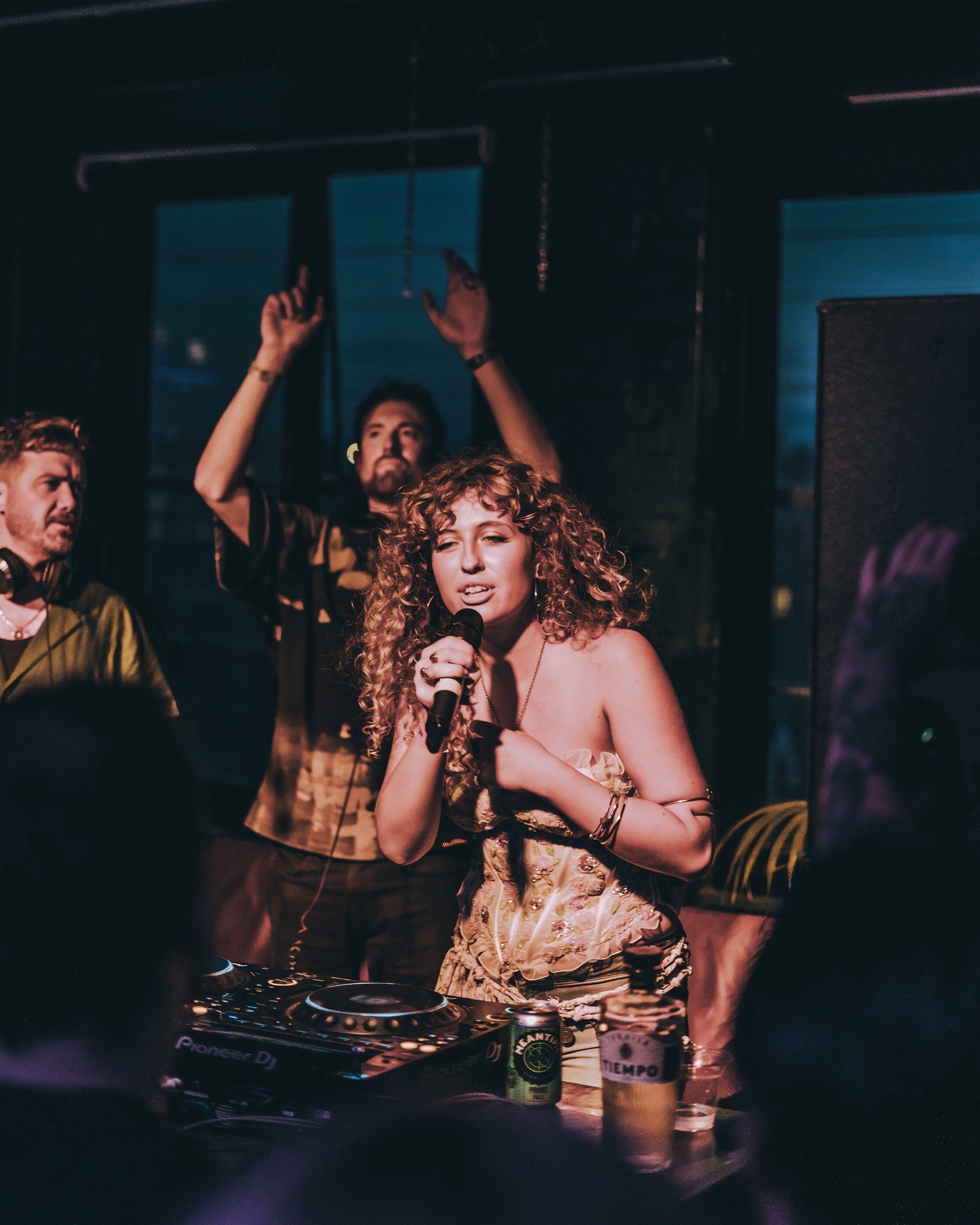 A couple of weeks back the tequila and music were flowing at our amigos @gorgoncity launch of their new album 'REVERIE'! We're a big supporter of independent talent these guys can't stop putting out bangers! Big love on an incredible album.. GO CHECK IT OUT!
Muchas gracias @palmartists for having us and the wonderful snaps❤️🔥