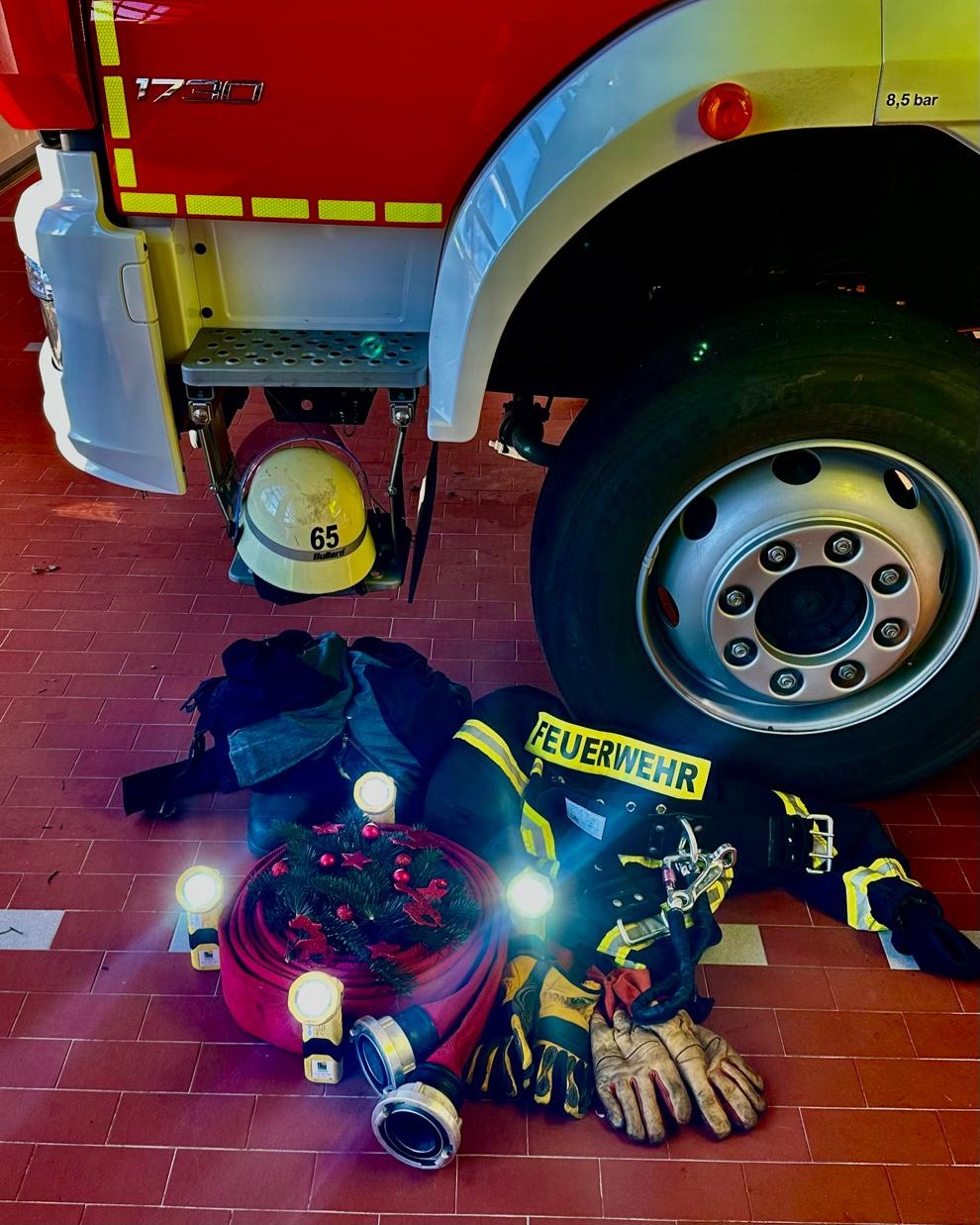 Nicht mehr lang und dann ist Weihnachten 🎅🎅 wir hoffen ihr wart auch alle artig? Habt einen schönen vierten Advent 🎄🎁