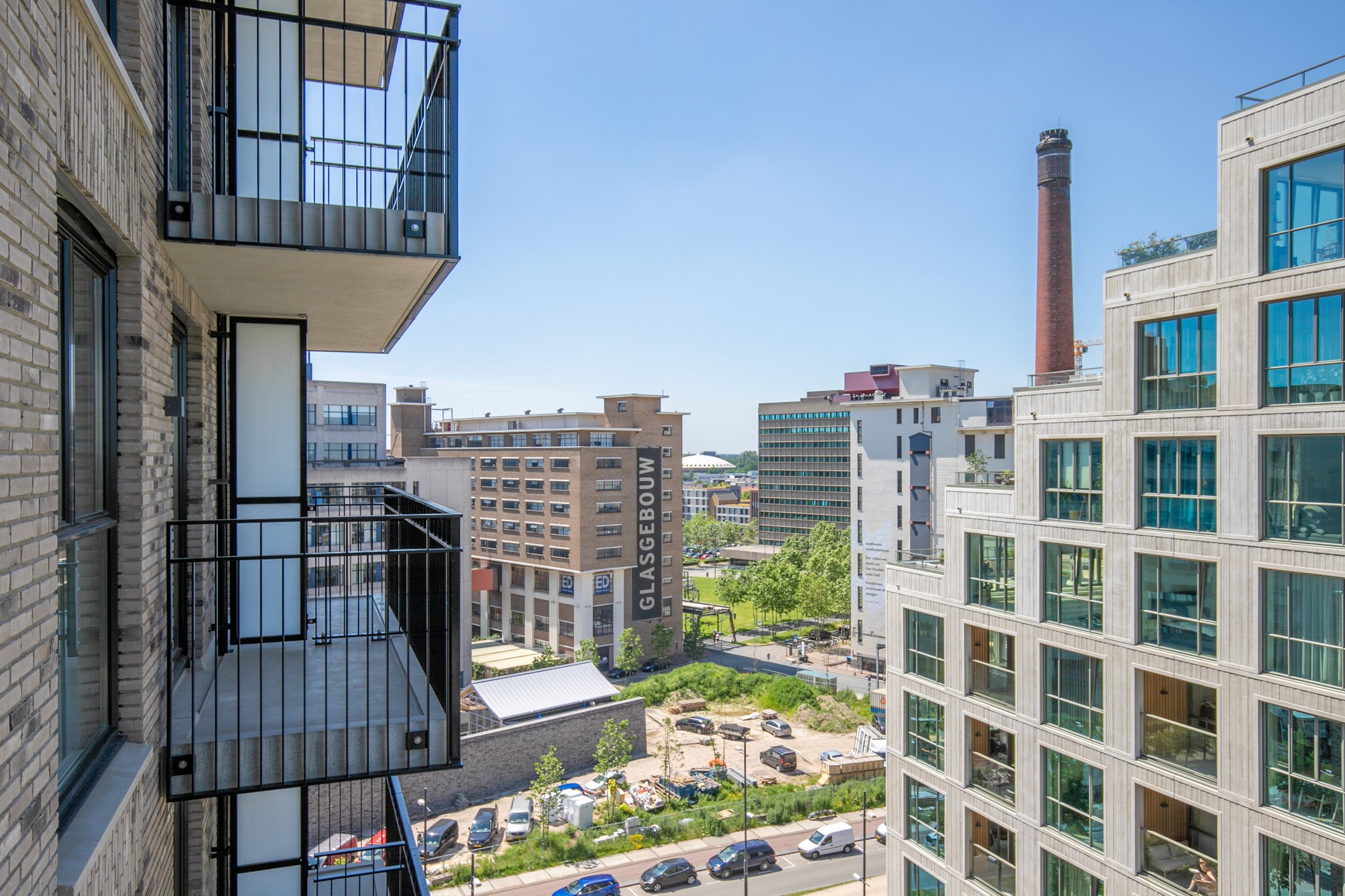 🏡 Looking for a new home?
Find your perfect apartment in Amsterdam, Rotterdam, Almere, or Eindhoven with The Cohesion! Our co-living spaces offer modern apartments, shared amenities, and a vibrant community. Visit Roofz.eu and find your new home today! 🏠✨
Become part of the Cohesion community in Almere, Amsterdam, Eindhoven and Rotterdam!🏡🤝
#community #thecohesionlife #amsterdam #apartments #studios #colivinglife #colivingcommunity #colivingamsterdam #urbanliving #health #wellbeing #sustainable #social #ambition #renthouse #wonenrandstad #youngprofessional