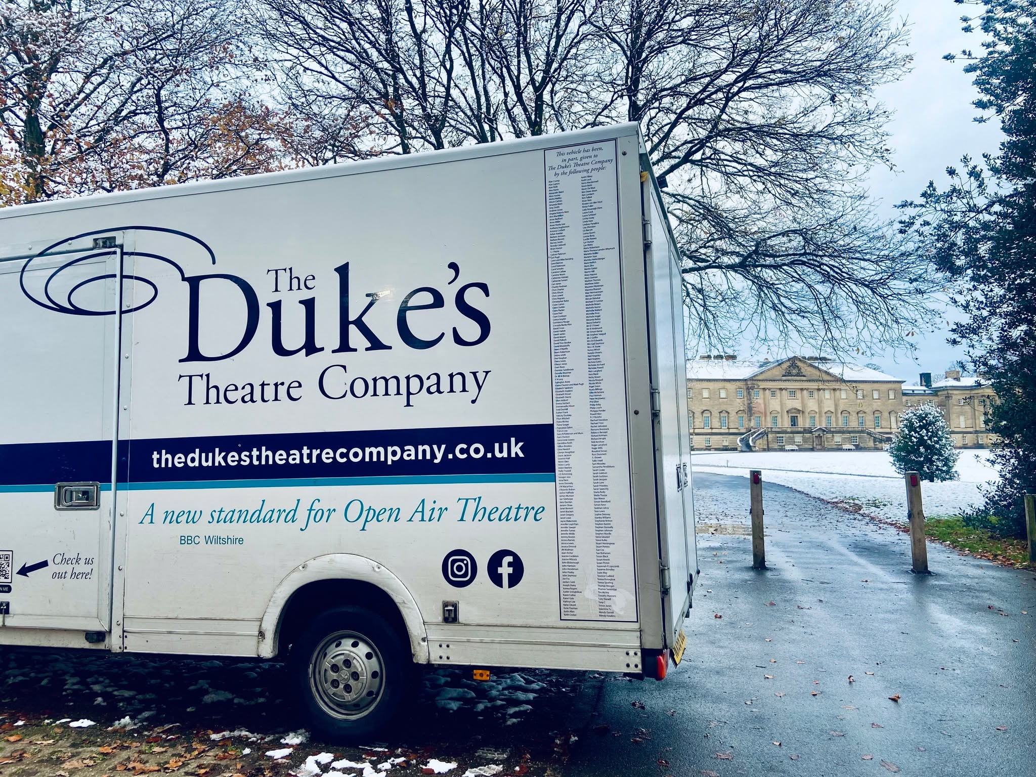 T E C H ❄️ R E H E A R S A L S
The weather is certainly helping us get in the festive spirit for technical rehearsals here @ntnostell - we open on Thursday and then tour the UK up until 28th December.
Come and join us this Christmas season for a magical, heartwarming production of 'A Christmas Carol' 🎭🕯️
