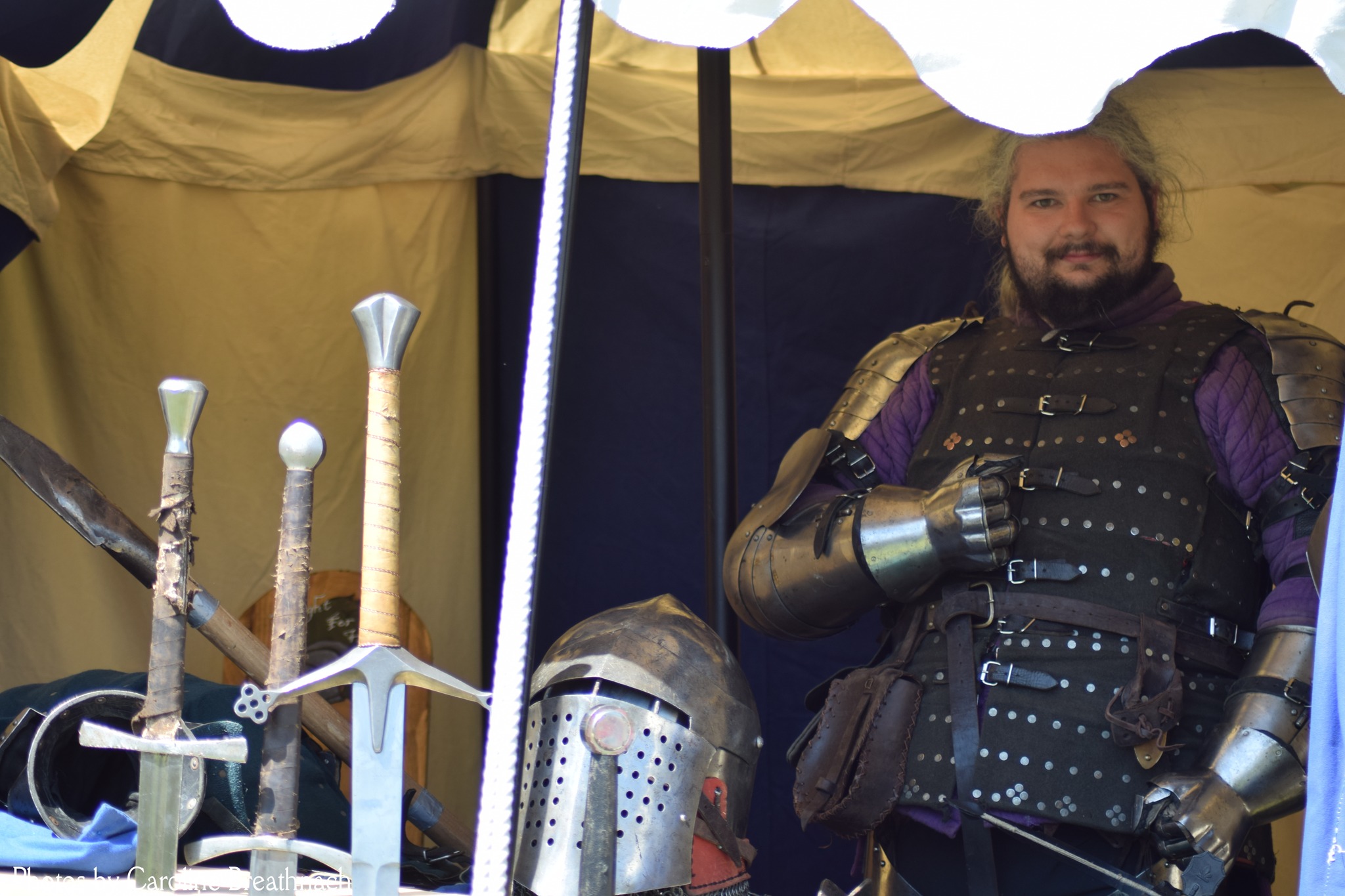 Looking forward to returning to the Timahoe Heritage Festival this year on the 1st and 2nd of June and this year Fragarach Armoured Combat will be joining me for some fighting and fun over the weekend.
