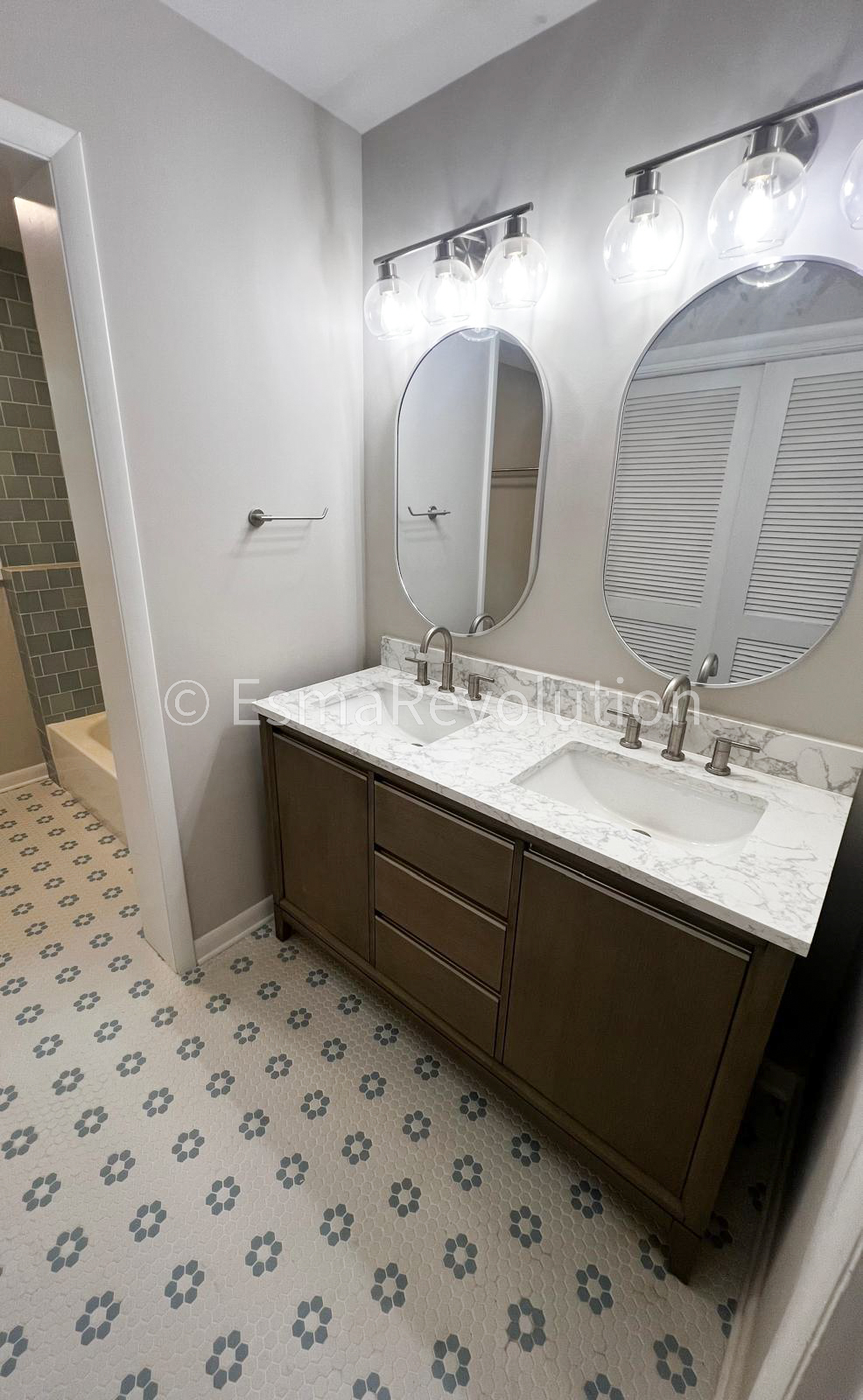 What a difference! 🔥 Esma Revolution delivers another jaw-dropping transformation. Swipe to see where we started!
Your space could be next. Call us now!
678-760-2323
🌐 Esmarevolution.com