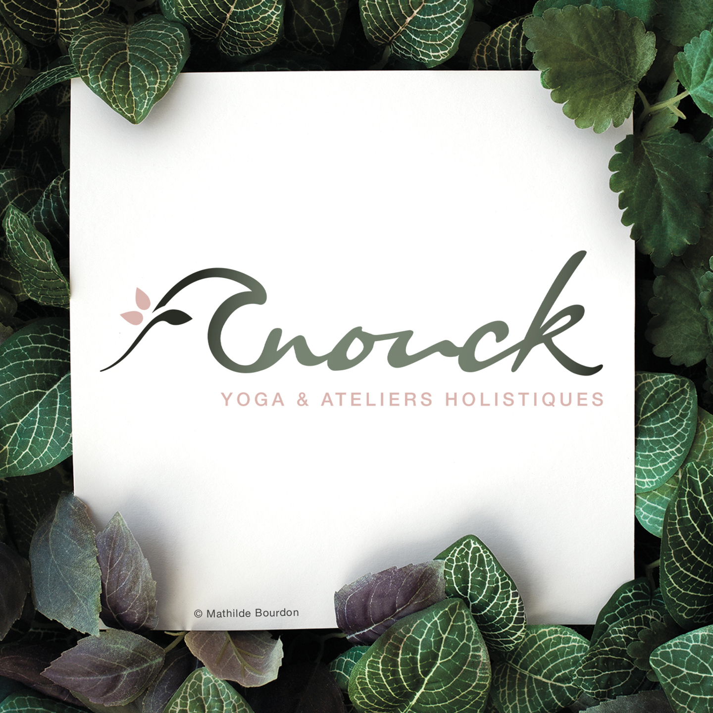 * LOGO *
C'est avec joie que je vous présente le logo que j'ai créé pour une très inspirante professeure de yoga (et une grande amie) : @anouck.rivet
🎨 Un logo doit se penser dans les moindres détails.
Une police de caractère peut, certes, être validée en amont. Mais c'est ensuite un véritable travail de dessin auquel je m'attèle pour atteindre le résultat final.
👌 Chaque ligne, tracé, teinte, espace... sont minutieusement pensés, repris, affinés, ajustés, courbés... pour que transparaisse dans le rendu final toute l'énergie de l'activité concernée.
🧘♀️ Un logo est plus qu'un symbole, c'est une "identité" visuelle.
Il est donc précieux pour moi qu'on décèle au premier coup d'oeil l'essentiel de l'identité professionnelle de ma cliente.
Envie d'en découvrir plus sur Anouck ? C'est par ici : www.anouckrivet.fr
Ce logo vous inspire ?
Pour les curieux, tous les détails de mon intention sont précisés dans cette publication.
---------
🌸 Conceptrice graphique et littéraire, j'aide mes clients à transmettre leurs messages au monde. Du visuel au rédactionnel et de la conception à la réalisation, je donne vie à leur univers en un coup de crayon.
www.mathildebourdon.fr
#identitevisuelle #graphismedesign #graphistefreelance #logo #professeuredeyoga #yogafrance #yinyoga #logovector #instaartist #designgraphic #communicationvisuelle #logosurmesure #creationunique #dessinatrice #mathildebourdon #crayondebourdon #typographie #logoyoga #femmesentrepreneures