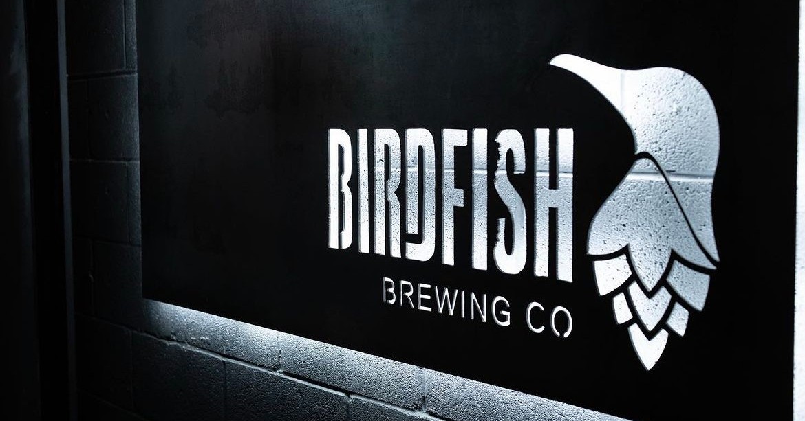 Before your December calendar gets filled up, donāt forget our show on 12/2 at @birdfishbrew in Columbiana! Iāll be joined by @drumboyed @thejohnanthony @smb3434
Learn more at www.birdfishbrew.com/music/
.
.
.
#liveshow #livemusic #musician #ransomband #ericransommusic #birdfishbrewingco #columbianaohio