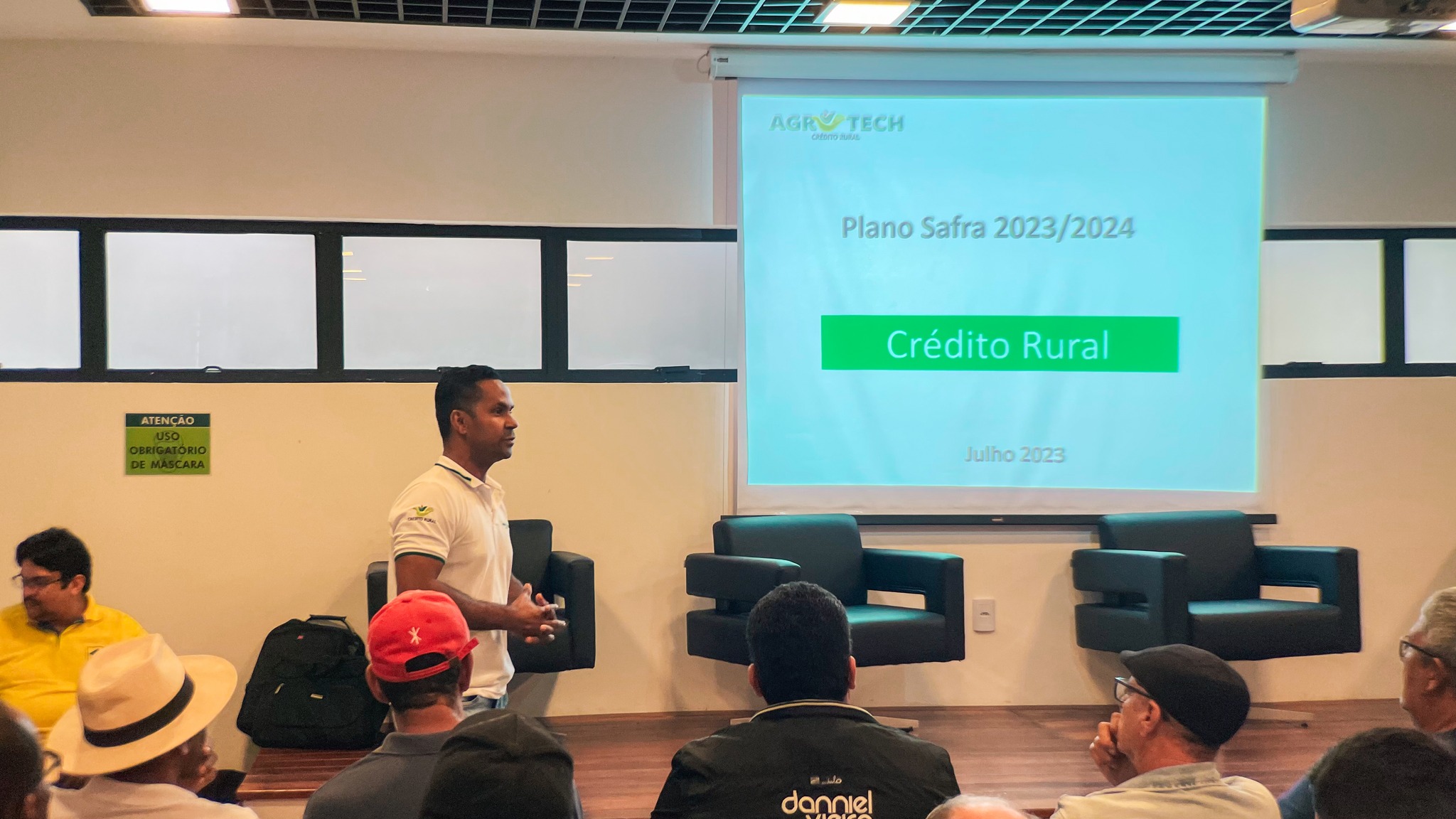 Evento de apresentação do plano Safra 2023/2024 realizado no Senar - Gandu Pelo Banco do Brasil, com o apoio da Coopag. Para gerar novos investimentos em nossa região.