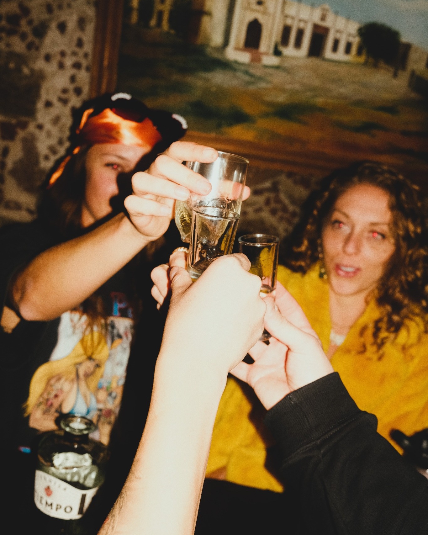 THAT TIME AT THE HACIENDA
Salud to the amigxs and memories along the way...
Photo: @earwigjoe
#gowiththeflow #tequilatiempo #hacienda #cocktails #partytime