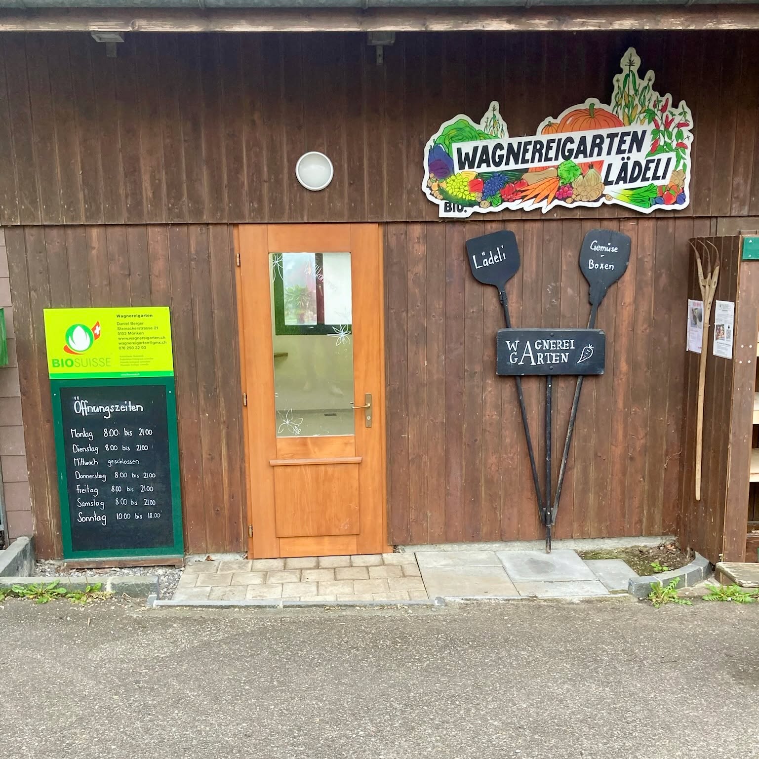 🥳 Was für eine Freude: Seit kurzem erhältst du unser feines Glacé auch im @wagnereigarten.ch in Möriken. Lass es dir schmecken! 🍨
Auf unserer Website findest du noch weitere Bezugsorte: 👉 https://www.riva-manufaktur.ch/bezugsquellen
#riva #rivaglace #rivaglacemanufaktur #glacé #eisliebe #lenzburg #ammerswil