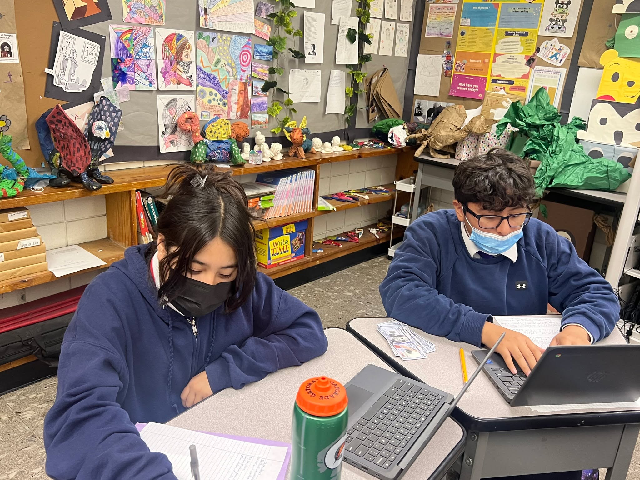 Our students are fully engaged in our SEVA program. They enjoy learning about social etiquette and financial literacy through various activities and projects.
#imagineetiquette #studentenrichment #studentdevelopment #studentengagement #southerncaliforniaschools #socalschools