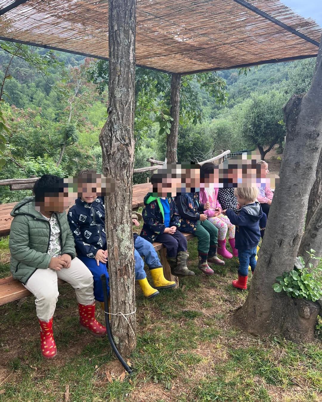 Ed oggi abbiamo ospitato la scuola d'infanzia Il Giardino sezione B 👧🏻👦🏼
Grazie maestre e bambini per averci fatto visita, siete stati fantastici ❤️
#ilbardotto #fattoriadidattica #scuolainfanzia #natura