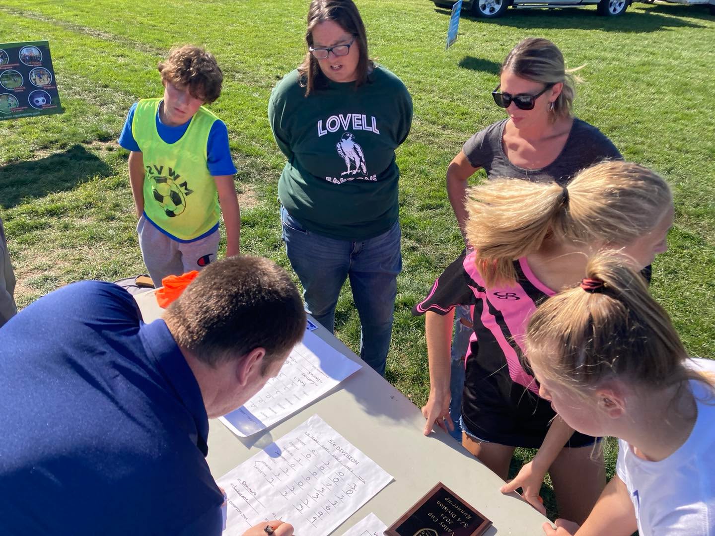 The finals are set:
Grades 3-4: Conway vs Denmark
Grades 5-6: Lafayette vs Denmark
Good luck teams!