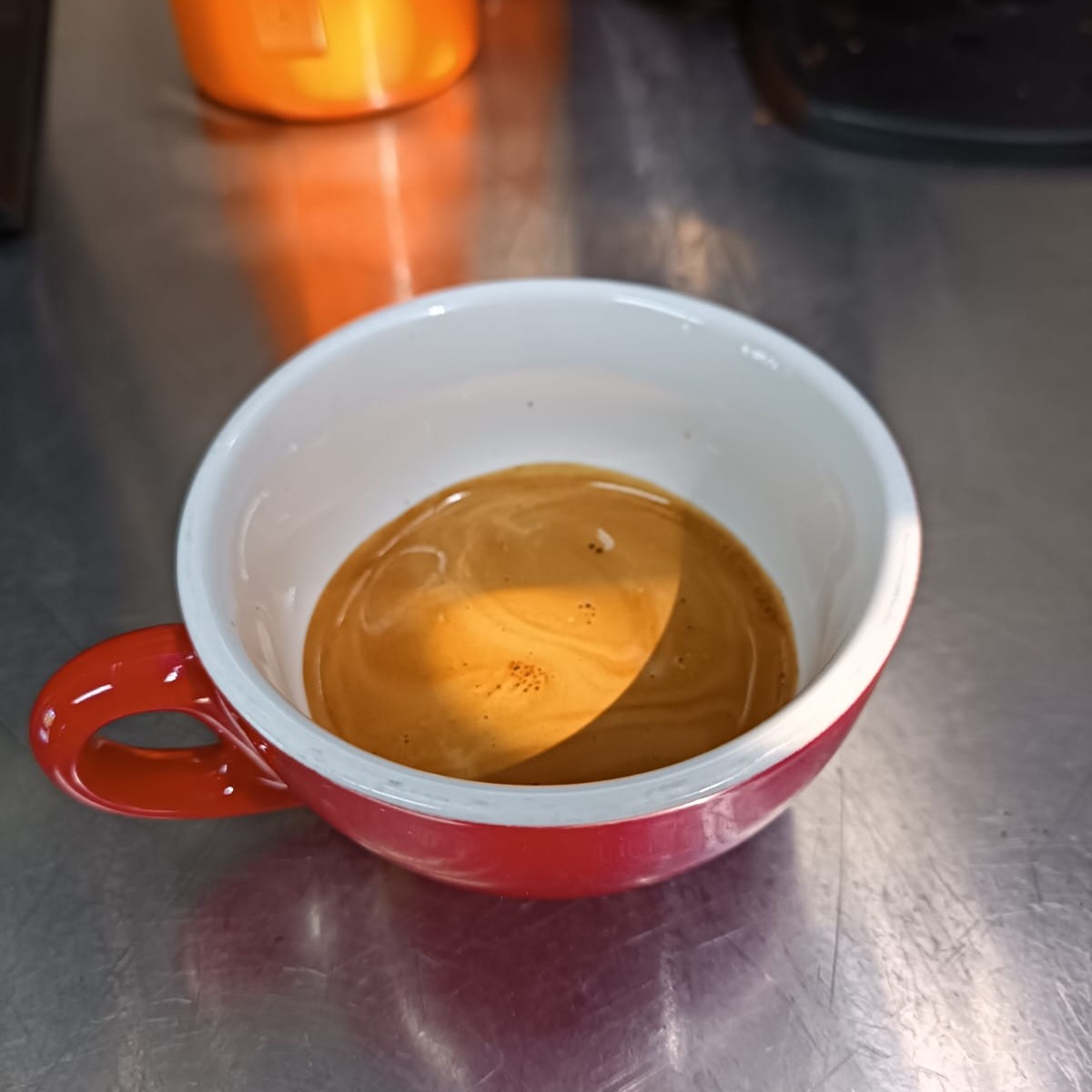 We believe in incremental gains. All the small changes implemented together make a difference. From the drop in temp to the weight of coffee in the cup. Always level up. šŖā
---
#taste #capetownvibes #coffeebreak #CoffeeLove #mornings #terroircoffeeroasters #love #valentines #coffeeculture #instacoffee #flatwhite #capetown