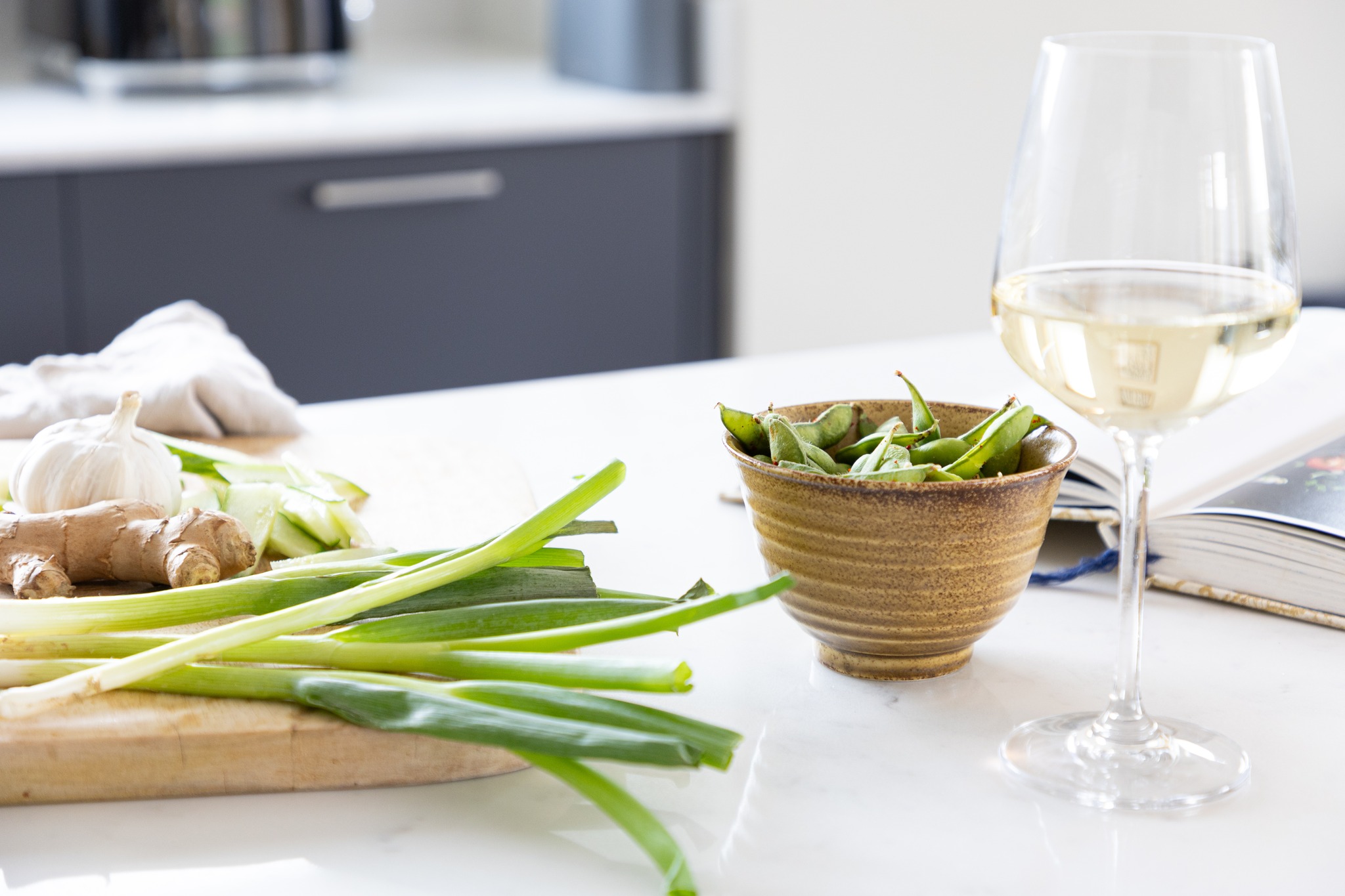 Fresh ingredients and a relaxed evening in is what holiday dining at Willingcott is all about. Enjoy cooking in your stylish kitchen with everything you need for a cosy night in.
#WoolacombeSunset #ExploreDevon #Willingcott #EscapeToTheCoast #DevonEscape #FamilyGetaway #UnwindInStyle #WoolacombeAdventures #LongWeekendRetreat