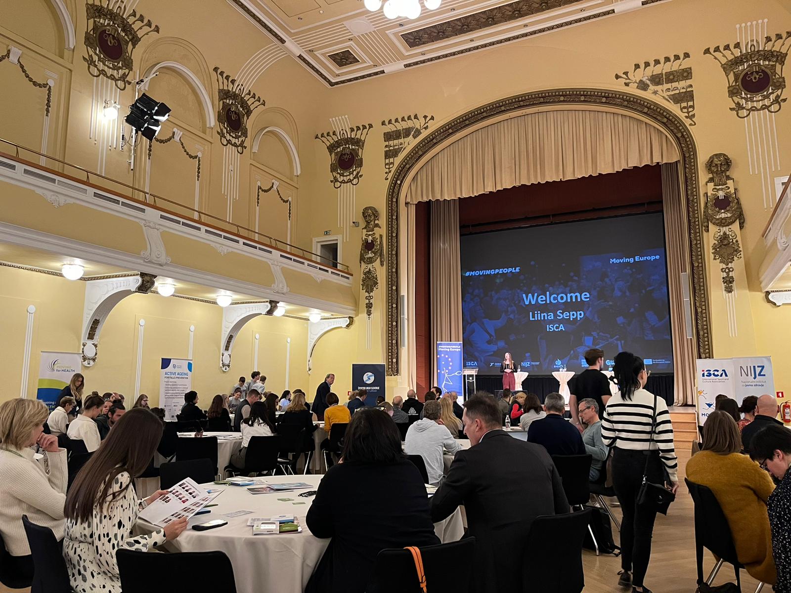 Some of our staff are currently at the ' Moving People-Moving Europe” conference. This brings together engaged people promoting health-enhancing physical activity to explore how they contribute to healthy lifestyles, inclusion and integration.
In the Generations United through Movement program (GUM), our students connected with older adults from the Feel Good Friday group through gentle exercise, games, and shared meals, fostering joy and community over the summer.