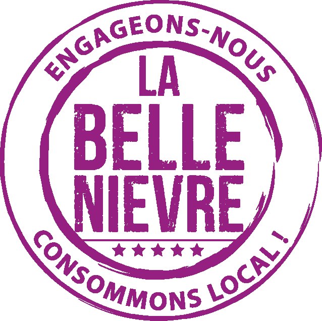 🎉 La Zouzoulerie labellisée La Belle Nièvre ! 🎉
Aujourd’hui, j’ai une grande nouvelle à partager : La Zouzoulerie a obtenu le label La Belle Nièvre ! 🌿✨
Ce label met en avant les entreprises qui participent activement à la vie locale, et je suis plus que fière d’en faire partie. Depuis le début, mon objectif a toujours été clair : créer des jouets pour chiens, chats et chevaux en donnant une seconde vie aux matières, tout en privilégiant un circuit de fabrication 100 % local et en mettant en avant le savoir-faire artisanal.
Mais si La Zouzoulerie a pu voir le jour et grandir, c’est aussi parce que j’ai eu la chance de me lancer ici, en Nièvre, et plus particulièrement à Luzy. 🌿💚
👉 Un territoire qui soutient ses entrepreneurs
Créer son entreprise n’est jamais simple, et encore moins quand on veut faire les choses différemment. Mais ici, j’ai trouvé un véritable soutien. Grâce au Fonds de Revitalisation Rural (FRR), j’ai pu me lancer avec un vrai coup de pouce financier, indispensable pour transformer une idée en une réalité concrète.
👉 Un canton qui se bouge et qui accueille
Au-delà des aides financières, ce qui fait toute la différence, ce sont aussi les personnes. À Luzy et dans tout le canton, il y a une vraie dynamique, des élus engagés, des associations et des habitants qui font vivre le territoire et qui encouragent ceux qui veulent y construire quelque chose. Quand on arrive avec un projet comme le mien, on est accueilli, écouté et soutenu, et ça, ça change tout.
Recevoir ce label, c’est une vraie reconnaissance pour La Zouzoulerie, mais aussi pour toutes les initiatives locales qui montrent que l’on peut entreprendre en milieu rural et proposer des alternatives durables.
Alors un immense merci au Département de la Nièvre, aux Amis de Saint Prix pour la photo, à tous ceux qui soutiennent l’artisanat local et l’économie circulaire, et bien sûr à vous, qui suivez et encouragez cette aventure ! 🐶🐱
Et en plus je vous ai ramené le soleil ! 🎊
https://labellenievre.fr/adherent/la-zouzoulerie/
#LaBelleNièvre #dog #madeinfrance #SecondeMain #EconomieCirculaire #FRR #Luzy #LaZouzoulerie