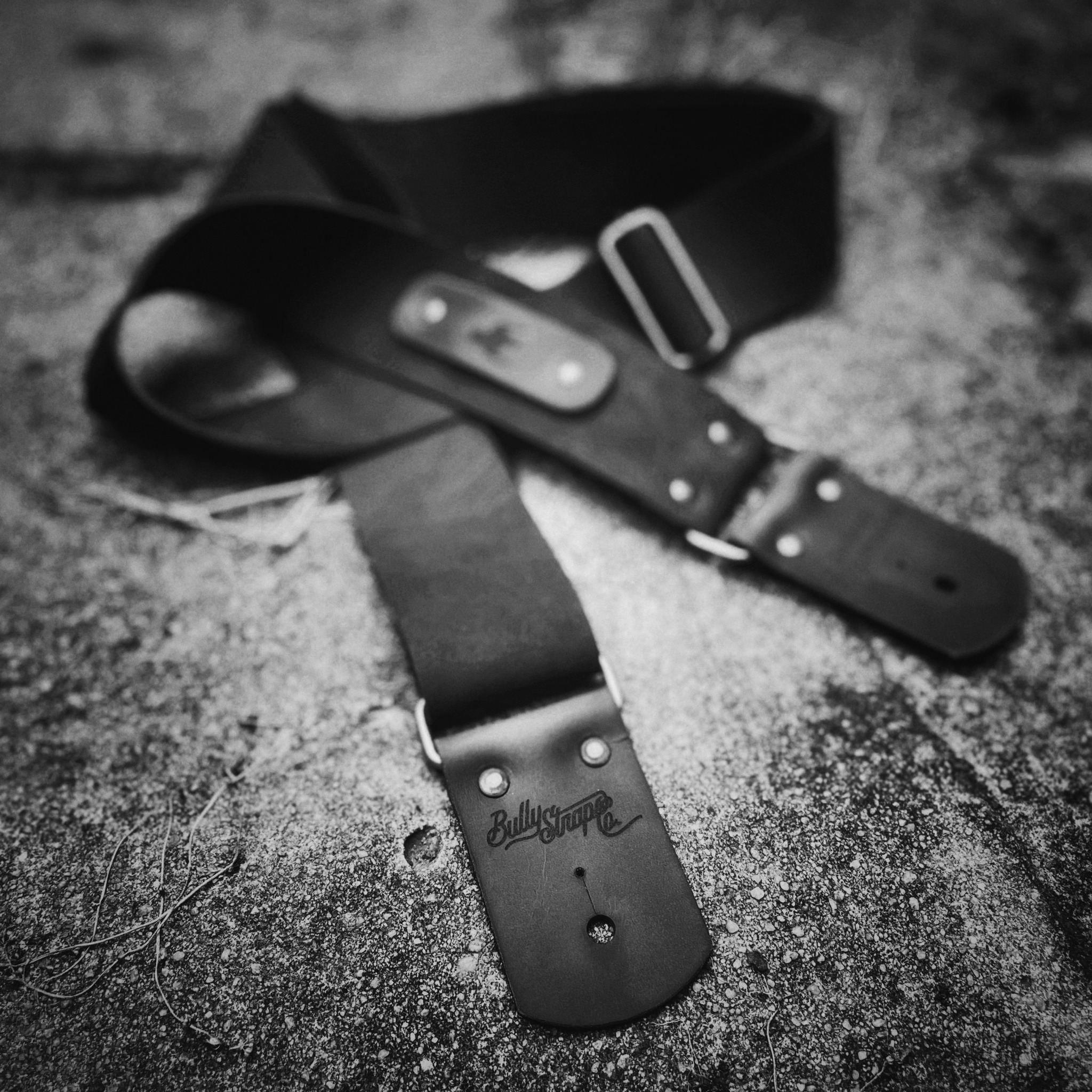 “Eu acho que felicidade é um caminho. Eu não conheço ninguém que tenha sido feliz logo. A felicidade é uma questão de causa e efeito.“ Tina Turner
.
.
.
#façaacontecer #leathergoods #leatherguitarstraps #correiasparaguitarra #acessóriosemcouro #handmade #leather #feitosàmão #feitosàmãonobrasil #couro #artigosdecouro #qualidade #exclusividade #rústico #rocknroll #blues #coffee #café #musicacouroecafé #agenteamaoquefaz