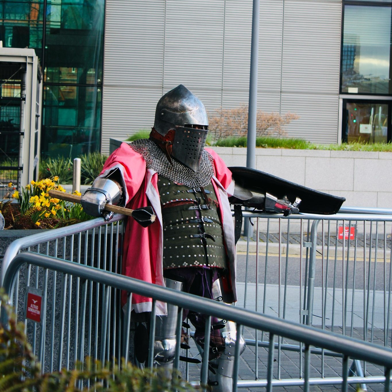 Had a great weekend helping out @fragaracharmouredcombat at Dublin Comic Con. It was great seeing so many familiar faces and getting to meet some cool new friends in and out of the ring.