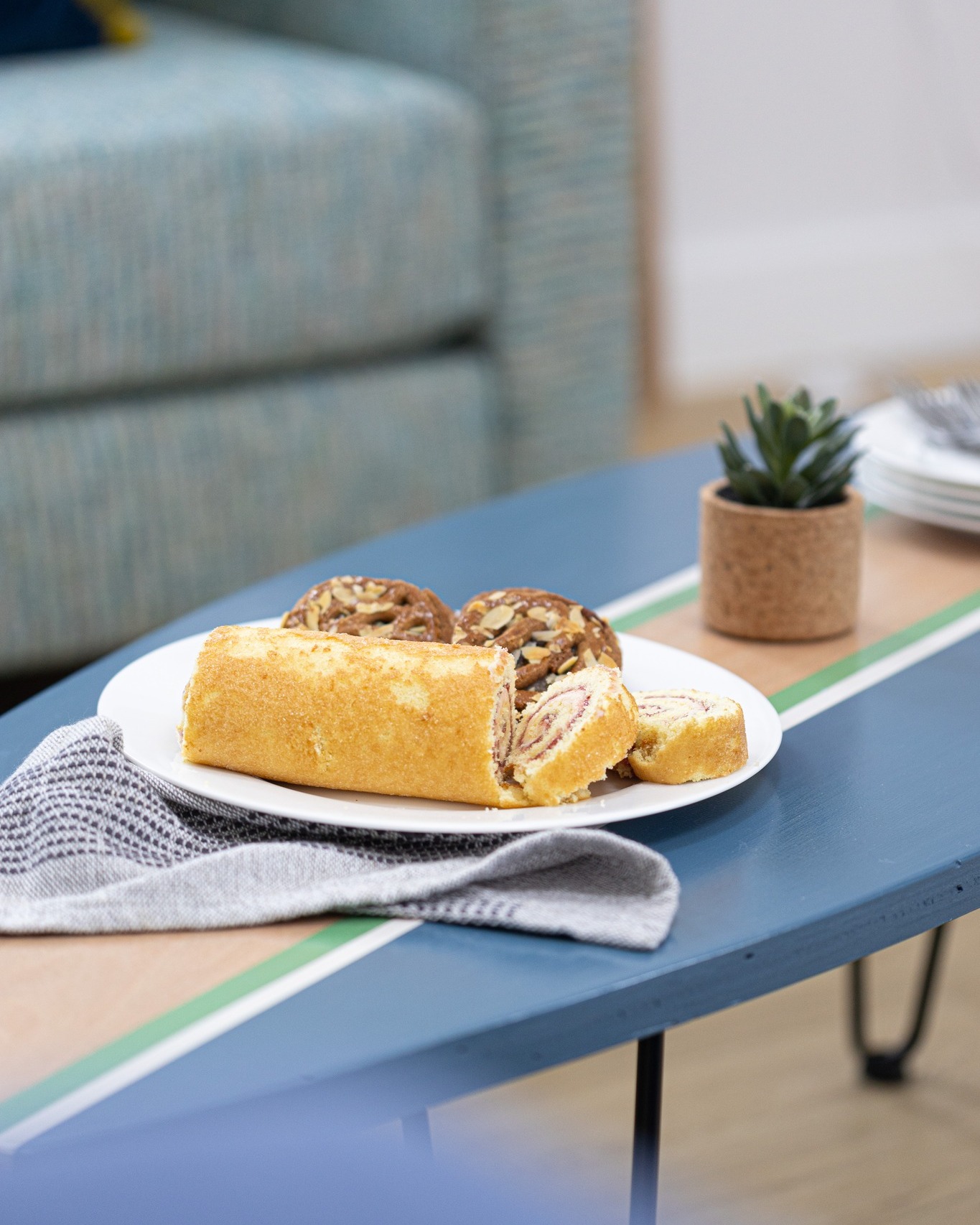 Our weekend plans? They look like this...
Are you joining? Weekend coastal retreats available to book now through our link in bio 🌊
#Willingcott #MayBankHoliday #SprinkBankHoliday #LongWeekendRetreat #EscapeToTheCoast #LuxuryLiving #DevonEscape