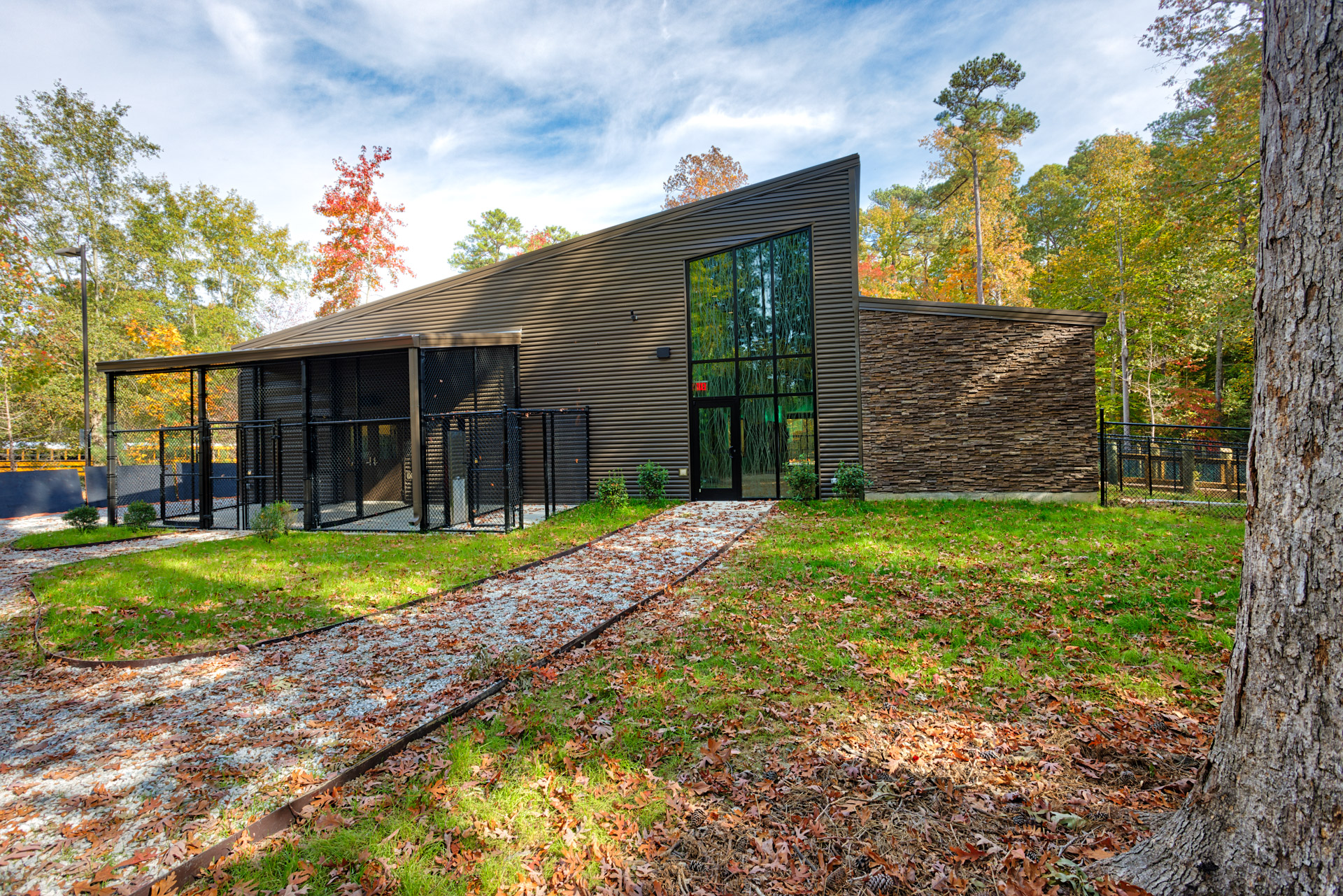 The Virginia Living Museum's - Wild Care Center design was 3D modeled and rendered to provide the client with images and videos of what the building would look like once built.
The ability to visualize the design idea before construction using 3D modeling and rendering allows the client to experience the building before construction.
#Virginia #newportnewsva #NewportNews #architecture #architects #designs #build #instaarchitecture #instaarchicteture #architect #architectural
@valivingmuseum @wmjordan_co