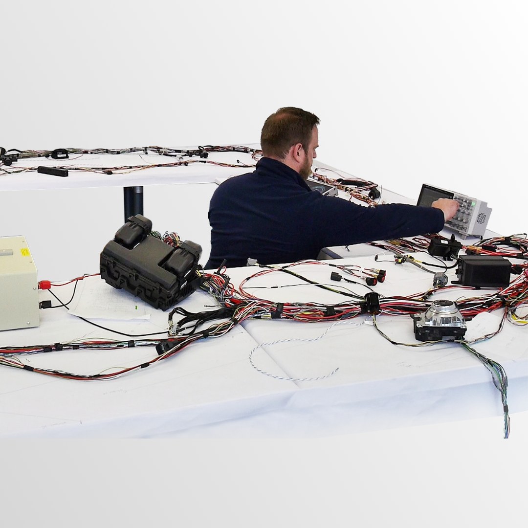 Did you know that in a modern car, there are up to 100 control devices and 8 km of cables?
Means that a lot of subsystems have to be integrated to ensure that all comfort and safety-relevant components are working reliably.
Therefore, our E/E engineers‘ tasks are multifaceted:
• design of intelligent energy managment system
• complex system design (E/E architecture, networking, energy network, energy management strategy, electromagnetic compatibility analysis & validation)
• integration of on-board electrical system components
• integration and testing of electronic components and subsystems
• new system integration
• developing prototype wiring harness and special testing equipment
This field of competence will rapidly evolve in future as cars become more and more rolling computers. Or will the trend eventually reverse?🤔
.
.
.
#VehicleElectric #VehicleElectronics #Fahrzeugelektronik #Fahrzeugentwicklung #Bordnetz #Elektrotechnik #Bordelektronik #Elektroingenieur #OnBoardNetwork #SystemsEngineering #Systemintegration #AutomotiveEngineering #fromsketchtoreality #VELAPerformance