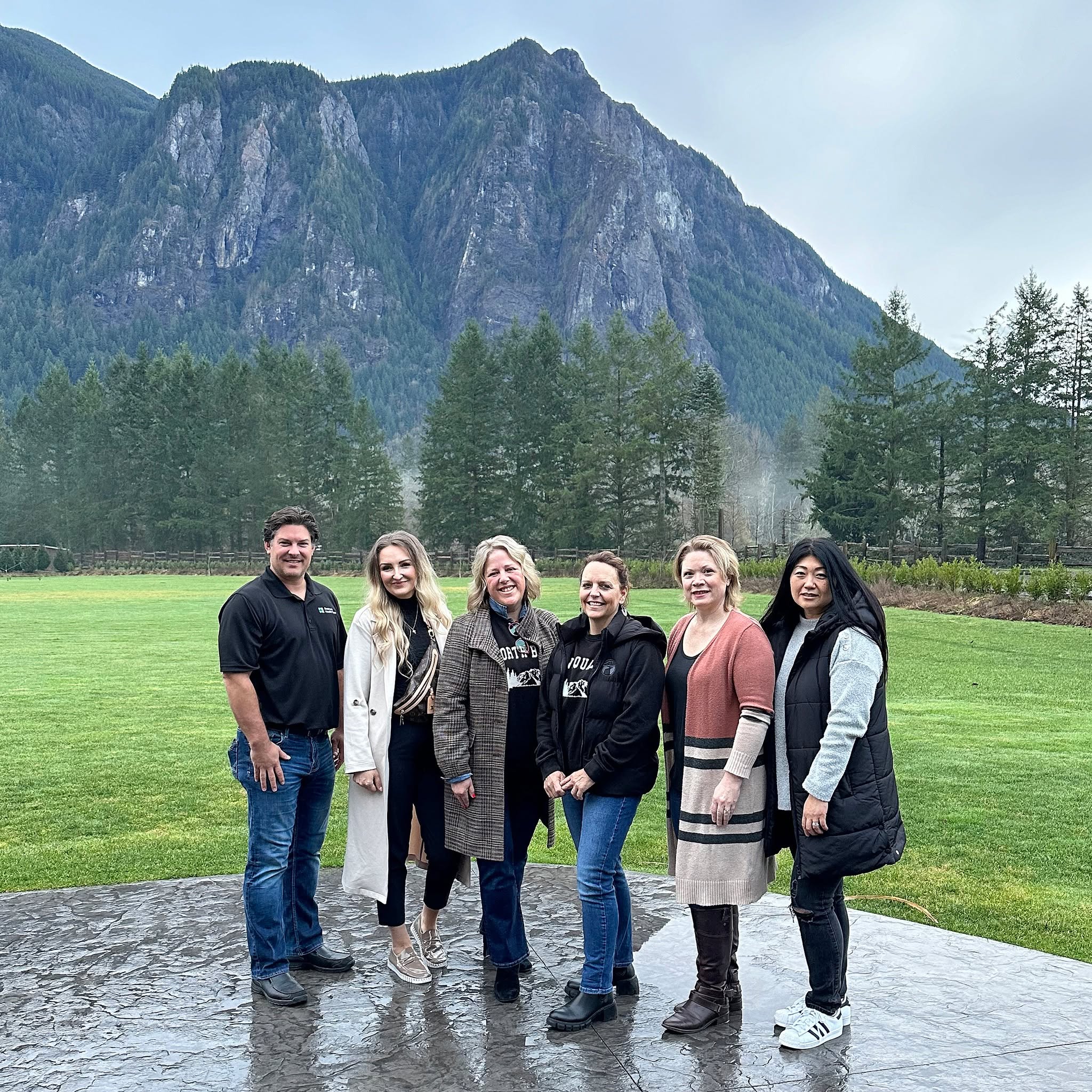 Yesterday Keep It Local Snoqualmie Valley honored 3 exceptional employees from around the Valley for our Employee of the Quarter Program. Local businesses are encouraged to nominate employees who shine not only in their workplace but the community as well. Congratulations to our 2023 4th Quarter Winners!
Manuel Rodriguez with Aroma Coffee Co, Fall City
Svea Lien with Impact Accounting, North Bend
Tess Linder with North Bend Trading Co, North Bend