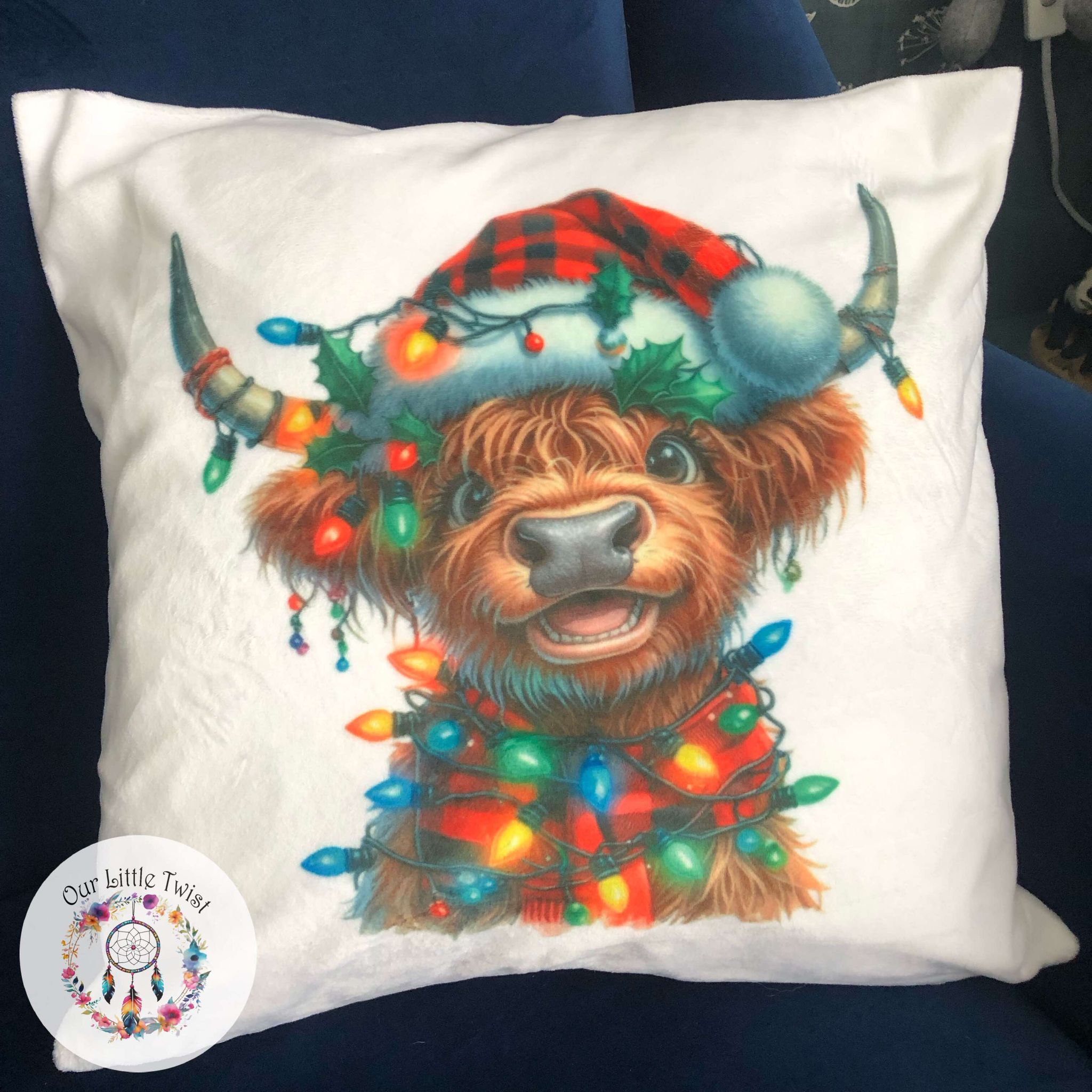 A beautiful highland cow Christmas lights cushion
Comes in 2 different material: soft or canvas
Size 40x40cm
10% off for new customers on are website:
https://ourlittletwist.co.uk/products/christmas-highland-cow-wearing-lights-cushion
Etsy:
https://www.etsy.com/uk/listing/1809263073/christmas-super-soft-highland-cow?ref=listings_manager_grid
#highlandcows #highland #giftidea
#exeter #ourlittletwist #christmas #lights #cushion #soft #canvas
#cute #present #gift #ChristmasCow #cow