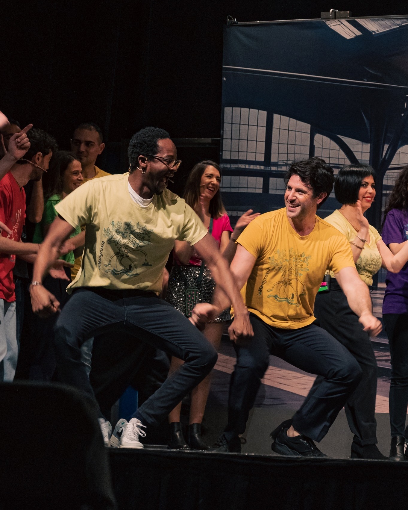 Immergiti nel divertimento.
Qui la creatività non ha confini e ogni giorno è un viaggio straordinario.
Unisciti a noi e lasciati trasportare verso nuove emozioni e avventure indimenticabili!
Mind the Gap - 5 ottobre 🎟️
Per info e biglietti link in bio
📸 @oettam.onnam & Luca Manno
#pime #spettacolo #missione #passione #volontariato #milano #esperienza #divertimento #lamangrovia #bustocity #musical