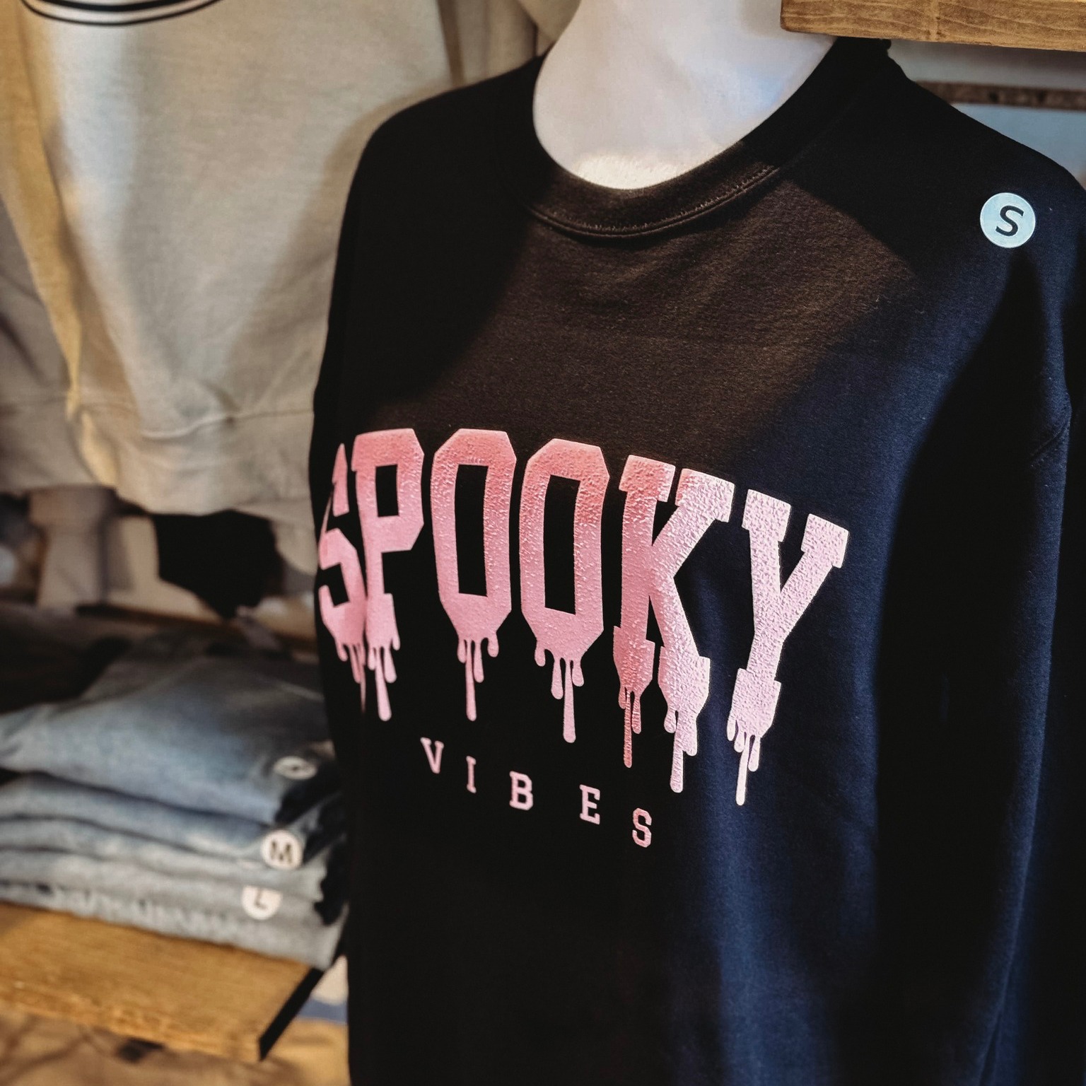 🎃🍁 Autumn Sale Continues at Willow & Ash Decor Co.! 🍁🎃
Our 25% OFF Fall & Halloween Sale is still going strong! Stop in and explore our charming collection of seasonal decor, handmade signs, ghost and pumpkin displays, and beautiful handcrafted earrings.
Plus, don’t forget to check out our DIY Shirt Bar! The “Spooky Vibes” sweater in puff vinyl pink on a black crewneck has been a hit—also available in black for a sleek, spooky look! 👻🖤
Whether you're decorating for fall or getting into the Halloween spirit, now’s the perfect time to grab your favorites before they're gone!
🕰️ Store Hours:
- Tuesday-Wednesday: 10am-4pm
- Thursday-Friday: 10am-5pm
- Saturday: 10am-4pm
- Closed Sundays & Mondays
📍 *512 N. Main Street, Shawano, WI*
🛍️ Come see us in-store for fabulous fall finds!