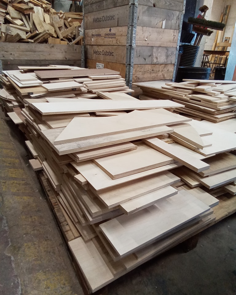 We've just had a delivery of lovely birch ply off cuts! Various prices between £1-£10