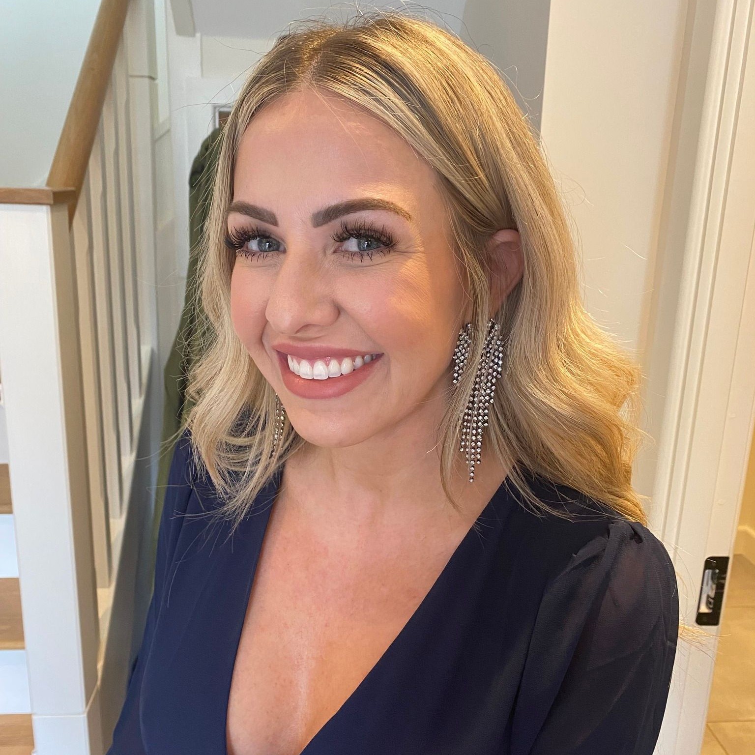 This recent bridesmaid wanted a soft natural makeup to match her laid back style. This allowed her natural beauty to shine through, she looked stunning. Less is more don't you agree?
#irishbridalmakeupartist #bridalmakeup #bridetobe #wicklowmakeupartist #louisekeanemakeup #dublinmakeupartist #irishmakeupartist #irishbrides #bridalinspiration #bridalmakeupartist #braymakeupartist #bray #leinstermakeupartist #gettingmarried #weddingday #makeupartist #bridalinspo #bridalmakeuplook #bridalbeauty #naturalbeauty #naturalmakeup #bridesmaidmakeup #elopementwedding #elopementireland #irishbridetobe #louisekeanemakeup